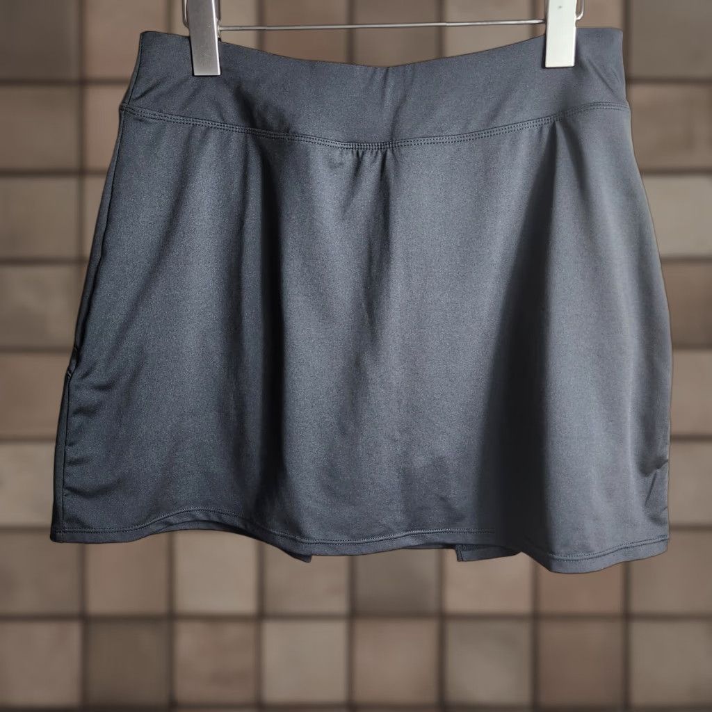 Vintage Womens Skort Black Back Pleat Tennis w/Pockets Size L - Tennis Athleisure Skort with Pockets, Black, L, Womens, Regular Fit Size ONE SIZE - 1 Thumbnail