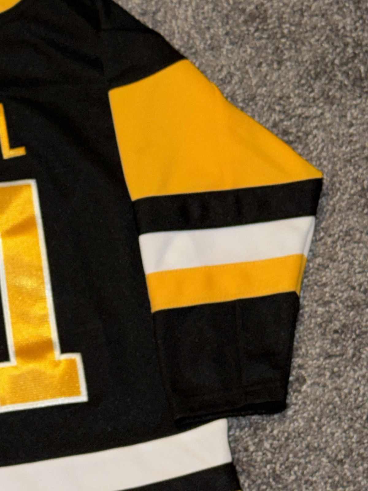 NHL Fanatics NHL Penguins Kessel #81 Kids Youth Jersey 4/7 Size US XS / EU 42 / 0 - 12 Thumbnail