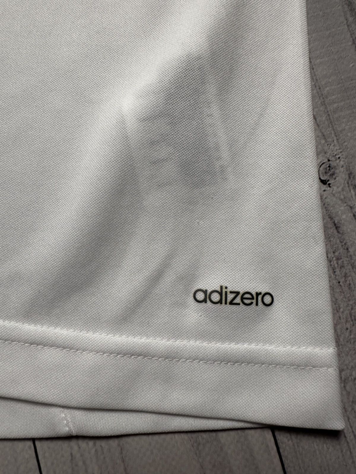 Vintage Vintage Deutschland adidas soccer jersey size M white Size US M / EU 48-50 / 2 - 3 Thumbnail