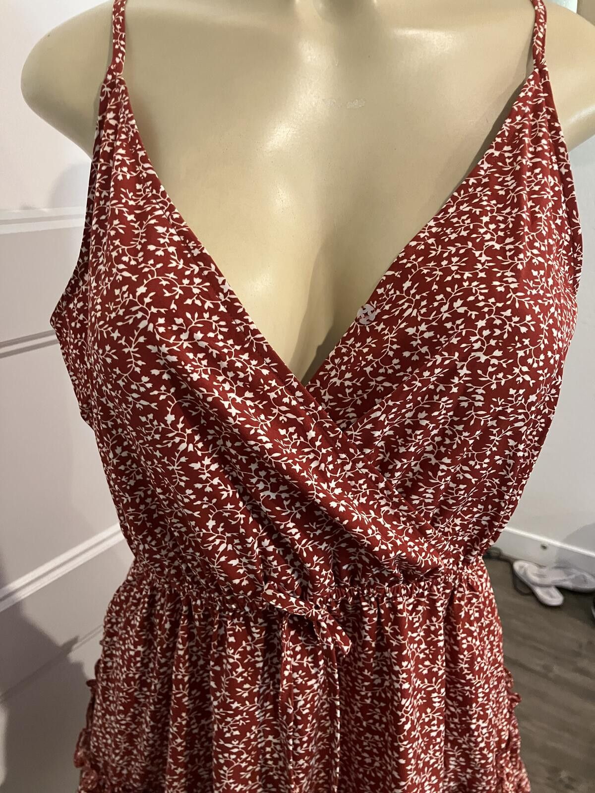 Shein SHEIN Red Floral Tiered Spaghetti Strap Dress Size L / US 10 / IT 46 - 2 Thumbnail