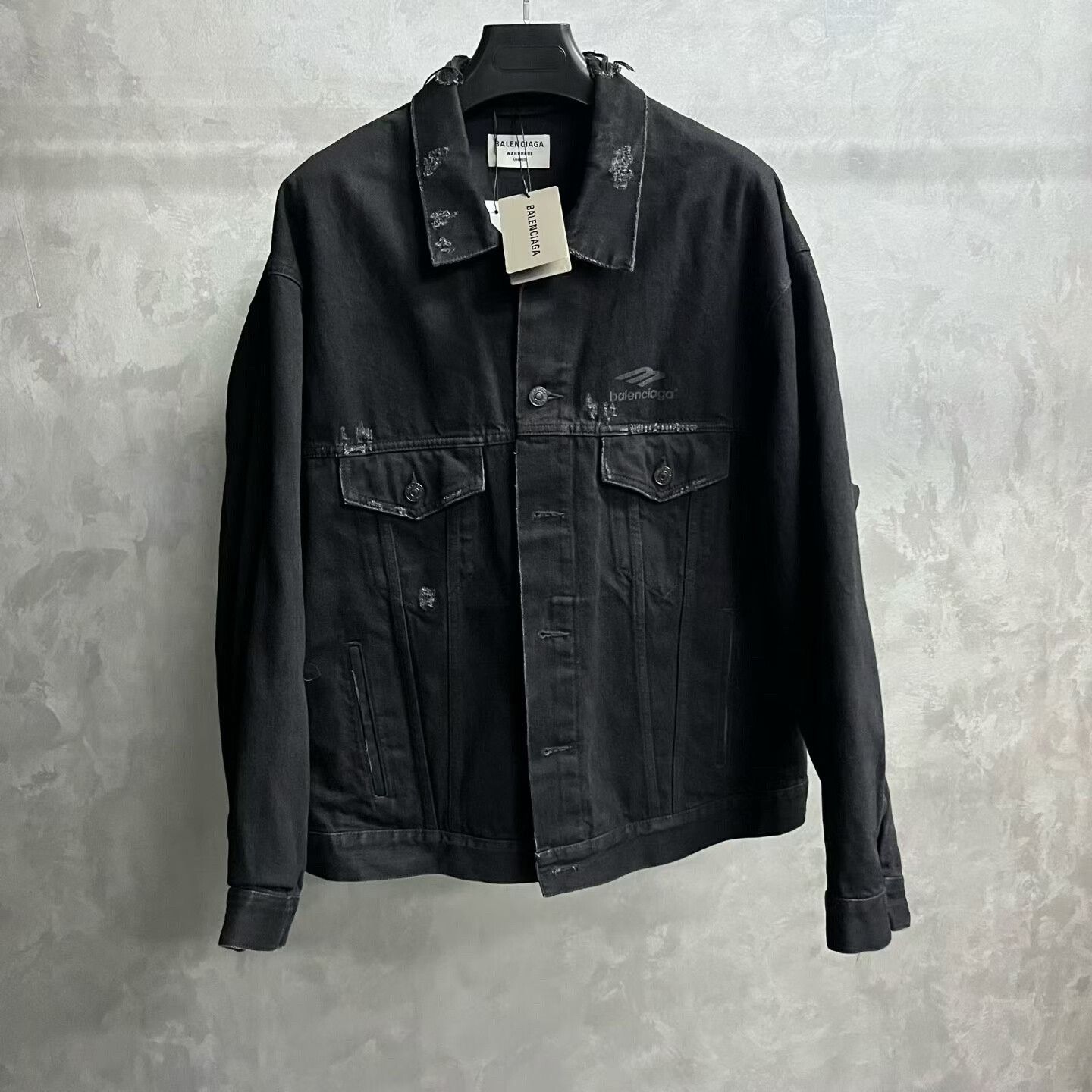 Balenciaga balenciaga black denim jacket with single buttons Size US M / EU 48-50 / 2 - 2 Thumbnail