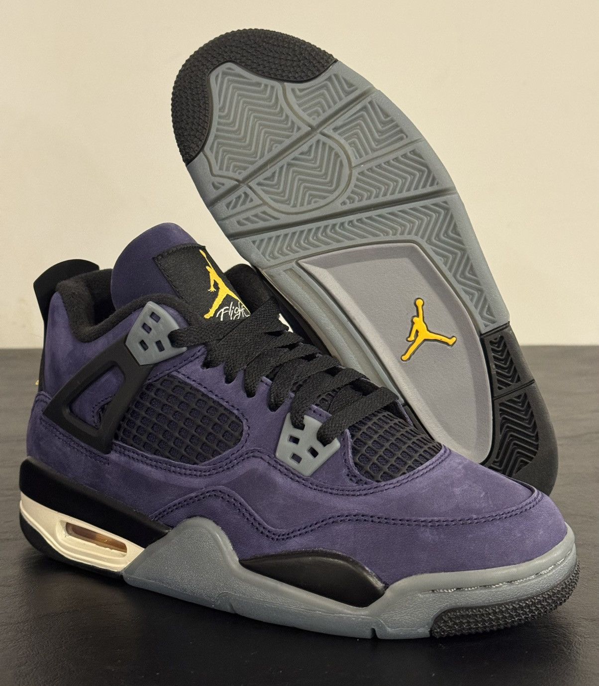 Jordan Brand Jordan 4 Lakers Size 6Y Size US 6 / EU 39 - 5 Thumbnail