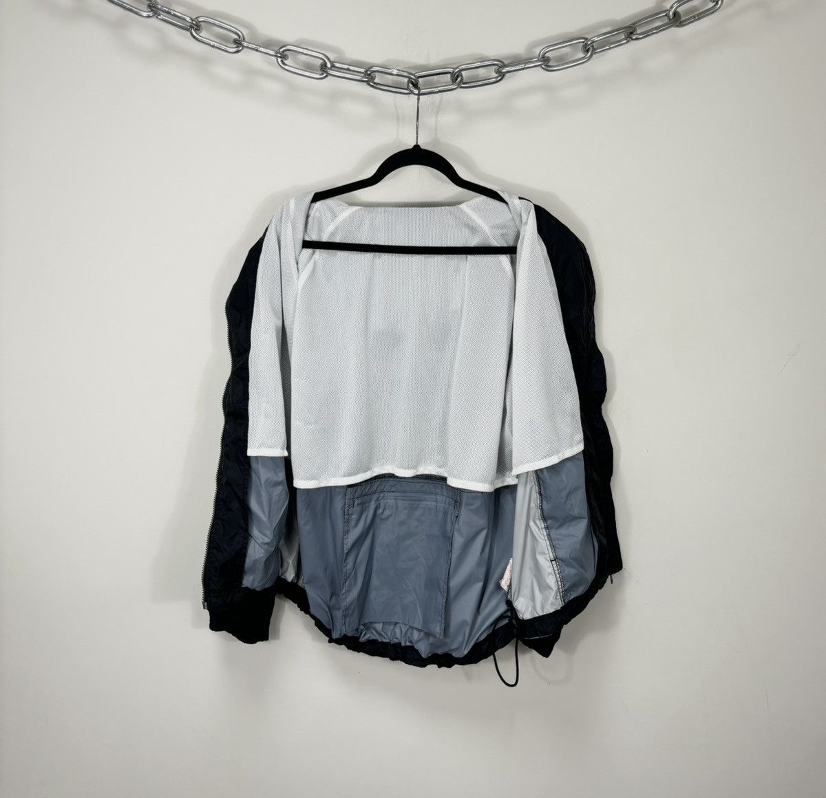 Nike Vintage Nike Y2K Big Swoosh Black Hype Hooded Nylon Jacket Size US M / EU 48-50 / 2 - 2 Thumbnail