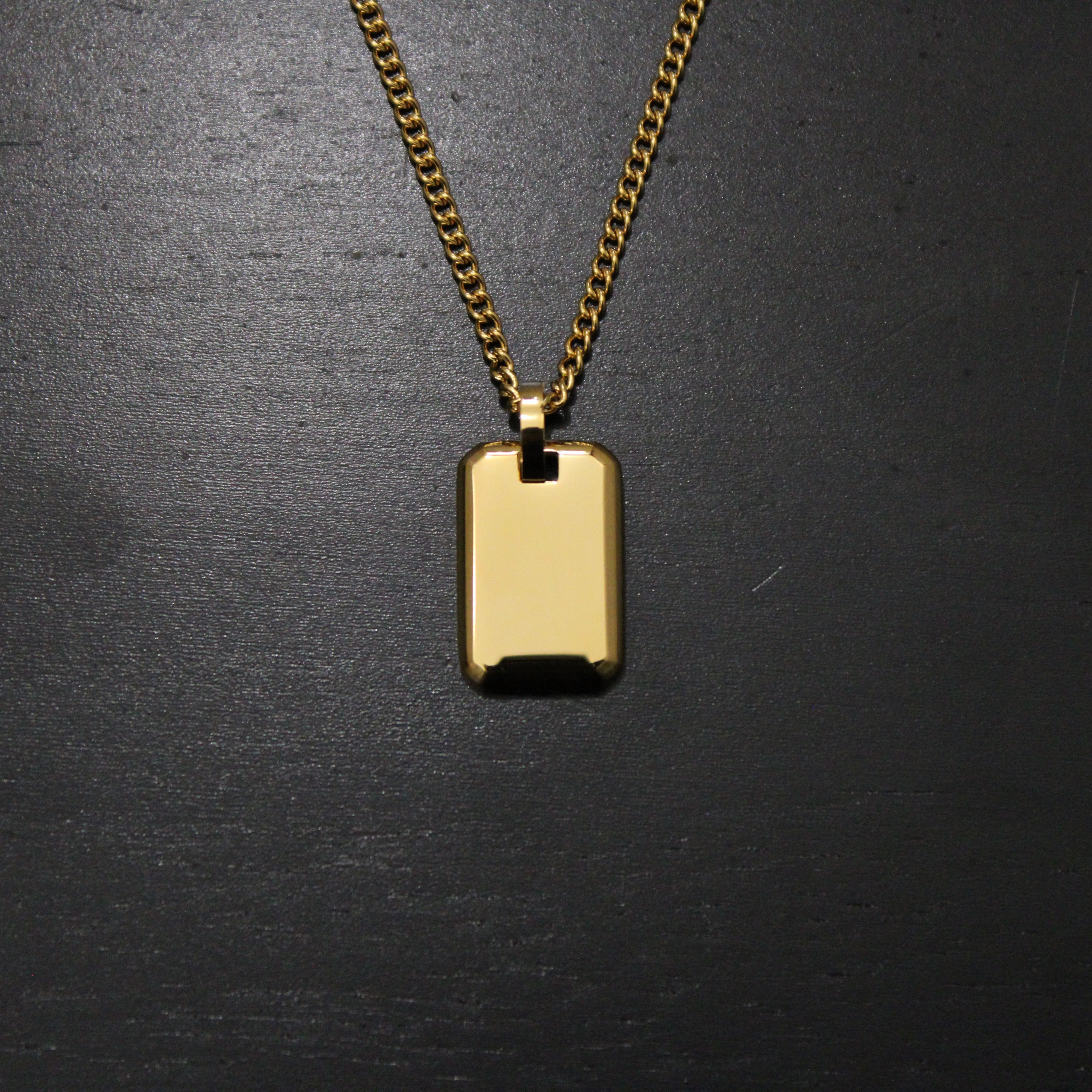Jewelry Gold Tag Pendant Chain Necklace Size ONE SIZE - 1 Preview