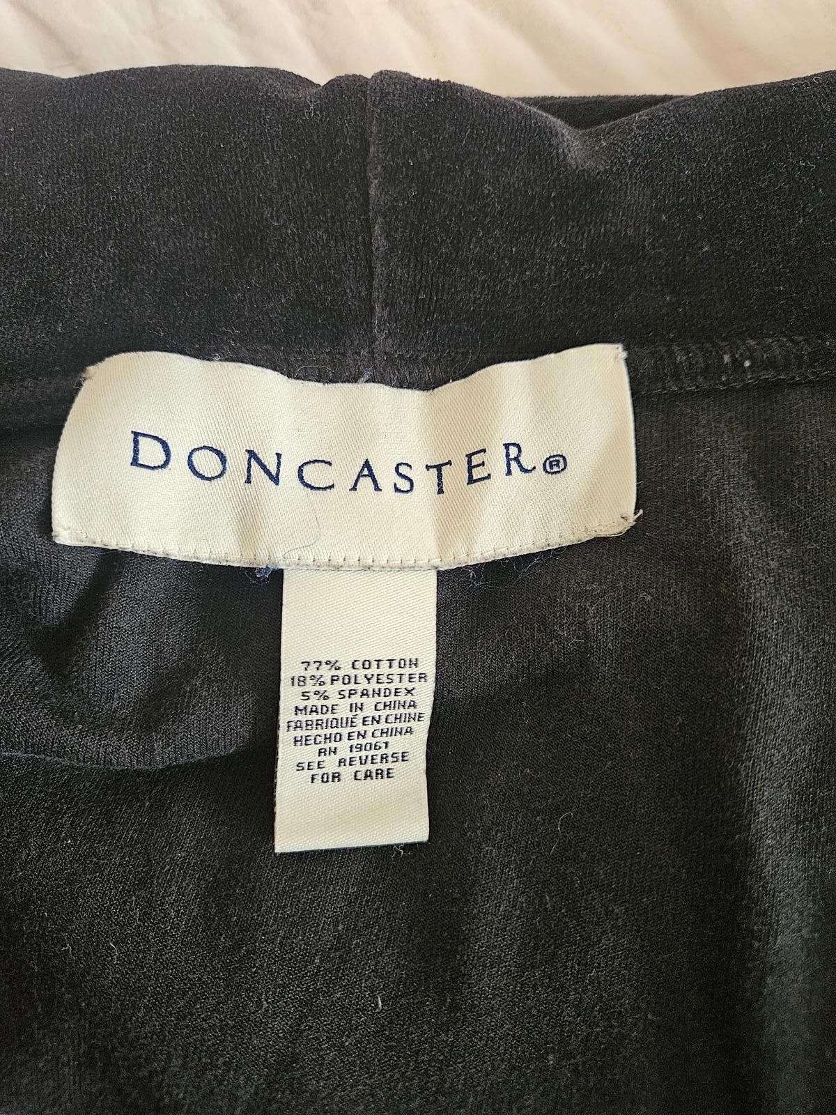 Designer Doncaster Black Velvet Cozy Hoodie Zip-Up Jacket Size XL / US 12-14 / IT 48-50 - 7 Thumbnail