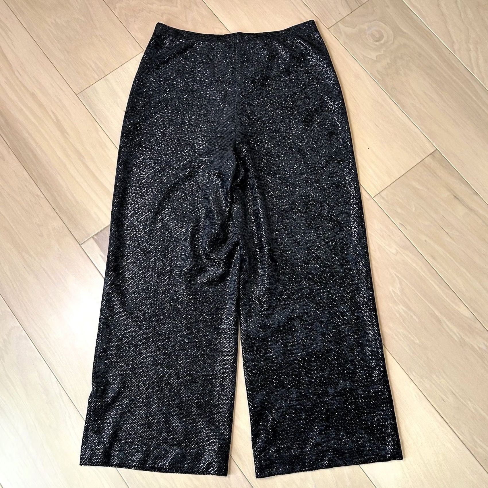 Vintage VINTAGE? No — Frank Lyman Sequined Wide-Leg Black Pants Crop Women's 8 Size 30" / US 8 / IT 44 - 2 Thumbnail