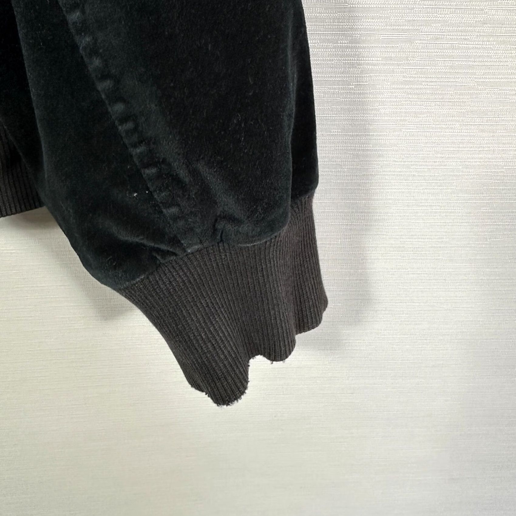 Eddie Bauer Eddie Bauer Jacket Womens XL Black Velour Full Zip Lined Pockets Ribbed Cuffs Size XL / US 12-14 / IT 48-50 - 6 Thumbnail