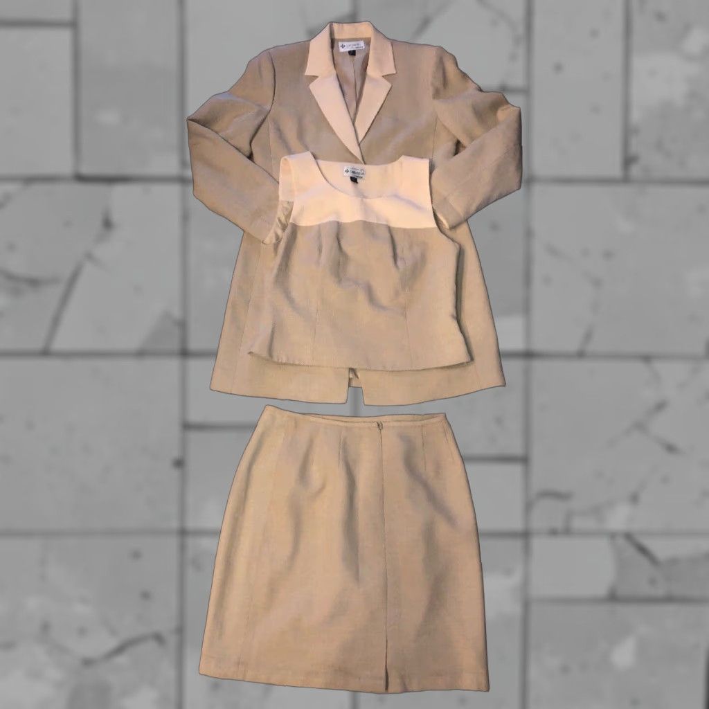 Kasper VINTAGE Dillard’s By Kasper Women’s Suit Set 3 Piece Beige Vest Jacket Skirt Petite Size 8P Women's Size 30" / US 8 / IT 44 - 1 Thumbnail