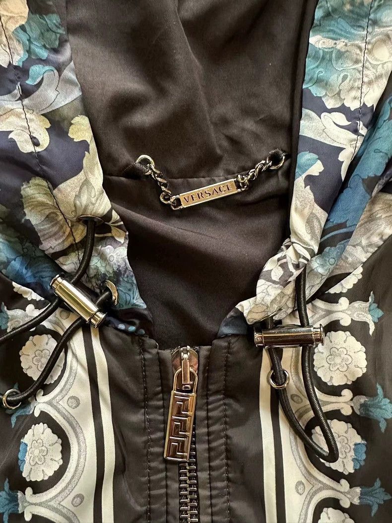 Versace Versace Main line thin coat Size US M / EU 48-50 / 2 - 6 Thumbnail