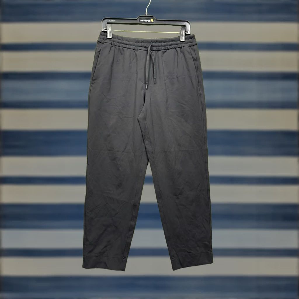 Lululemon Lululemon Luxtreme Pants Womens Small Tapered Leg Mid Rise Black 28in Inseam Slimming Pockets Ankle Yoga Athleisure Capstone Size 28" / US 6 / IT 42 - 1 Thumbnail