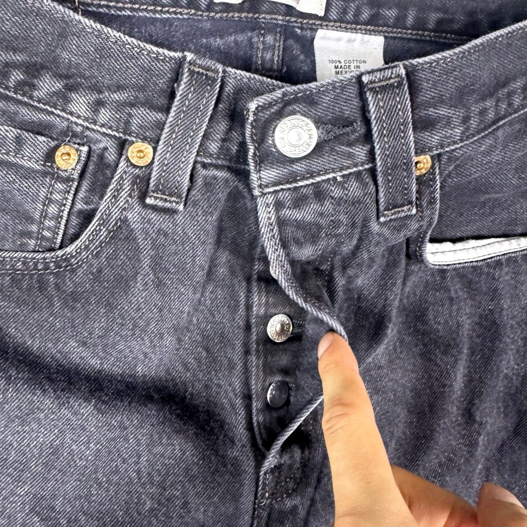 Levi's VINTAGE Levis 501xx Jeans Mens 30x33 Straight Button Fly 90s Grunge Skate Y2K Size US 31 - 7 Thumbnail