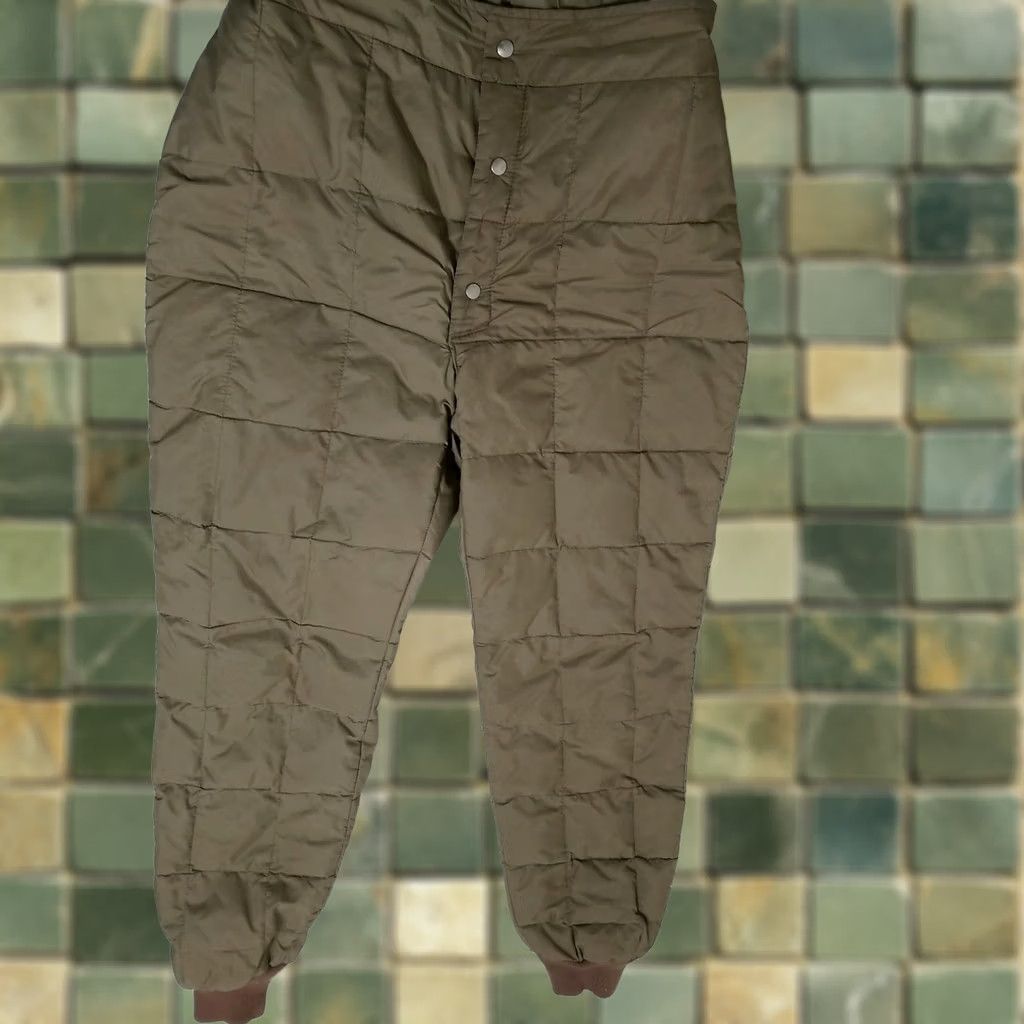 Vintage VINTAGE Woolrich Prime Northern Down Quilted Puffer Duck Down Pants Medium 80s Men Brown Quilted Jogger M 80s Mens Size US 31 - 1 Thumbnail