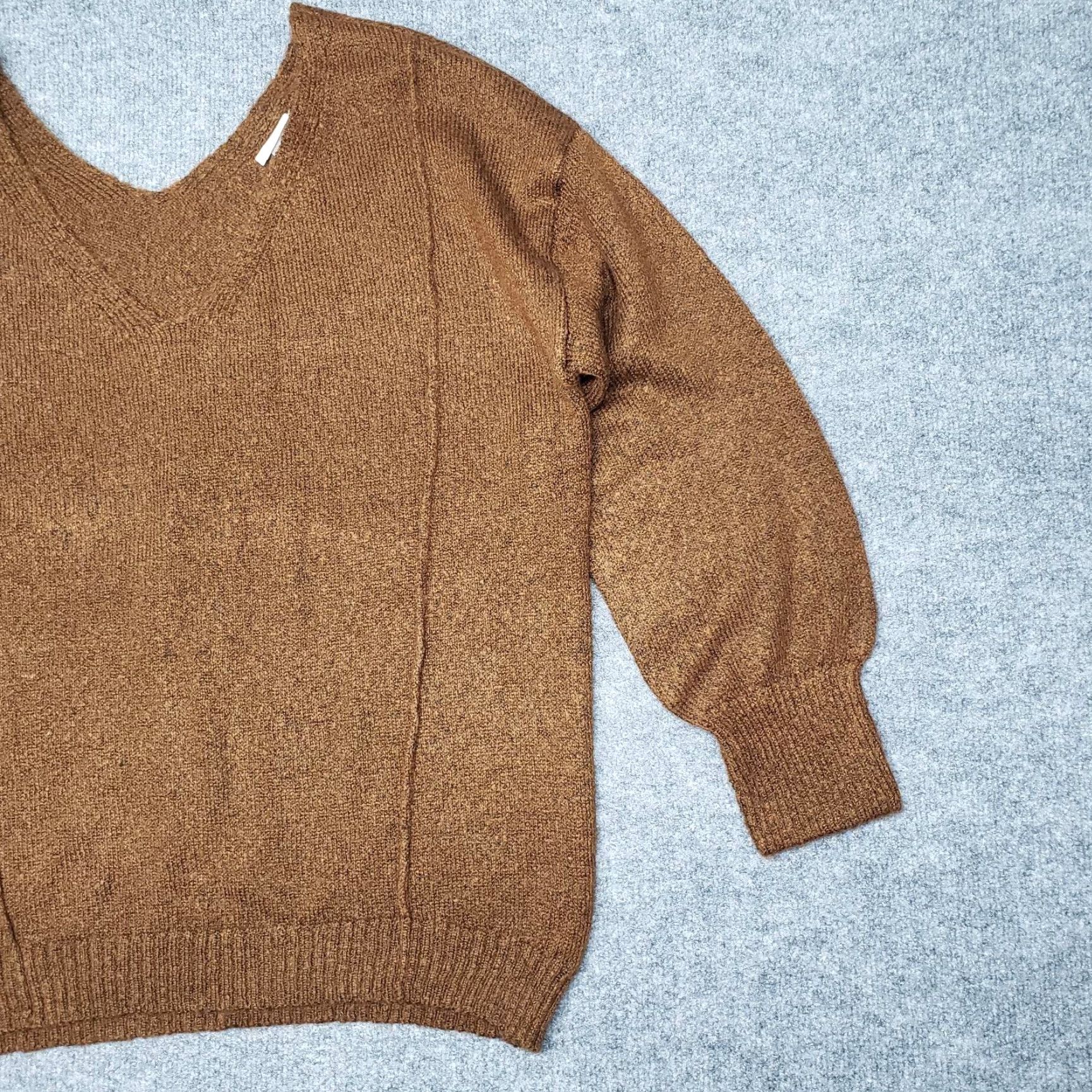 Vintage Rue21 Sweater Womens L Brown Long Sleeve Solid Minimalist V-Neck Pullover New Size L / US 10 / IT 46 - 4 Thumbnail