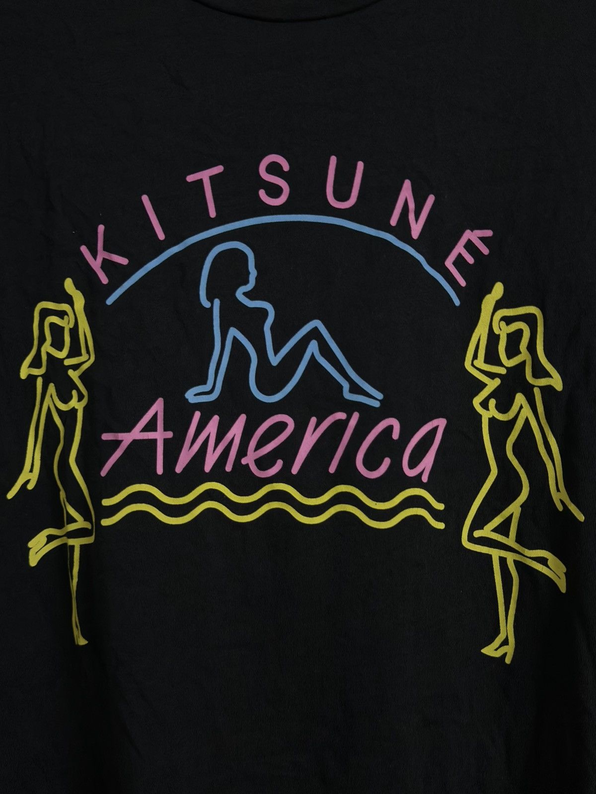 Maison Kitsune SS14 Maison Kitsune America Neon Collection T-Shirt Size US S / EU 44-46 / 1 - 9 Thumbnail