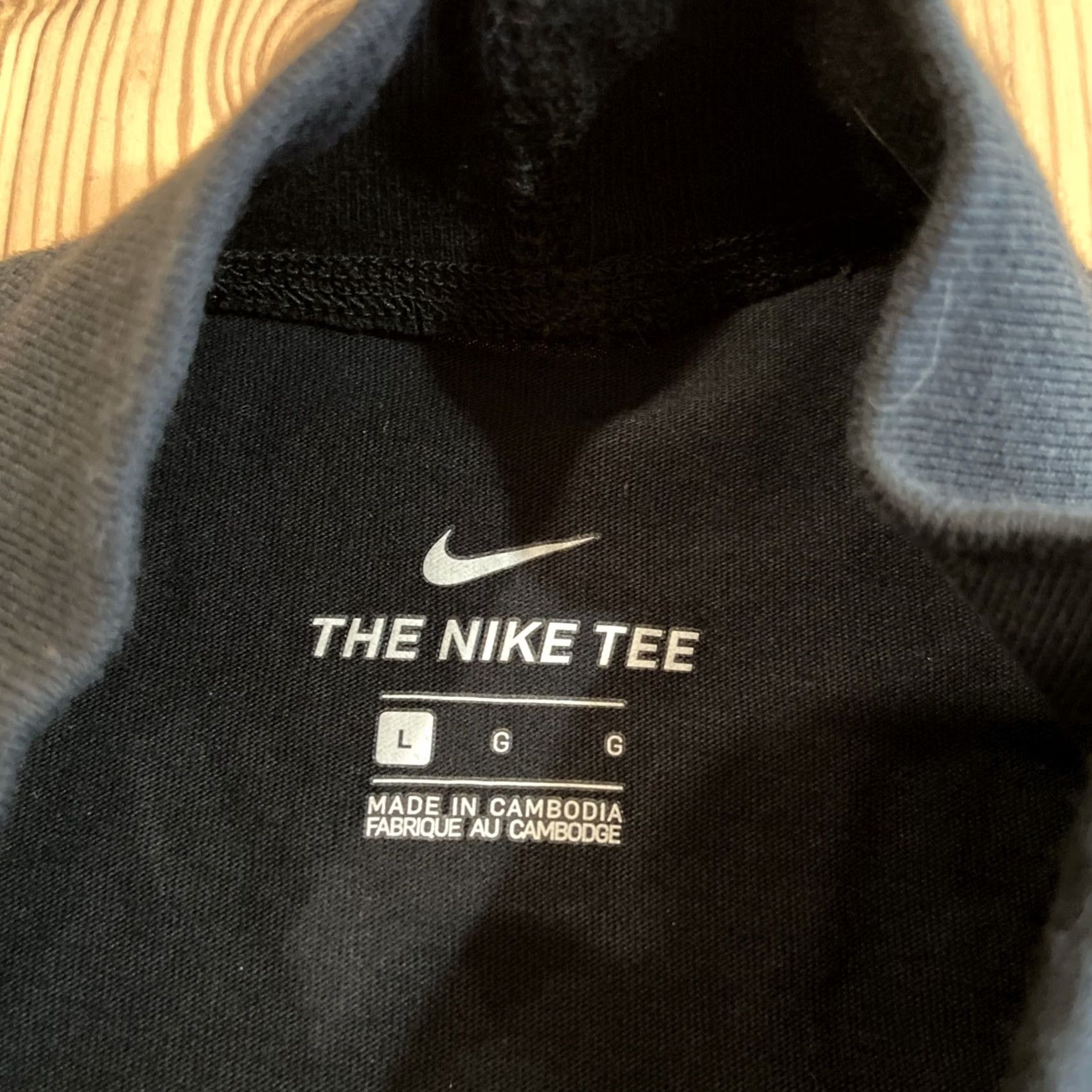 Nike Nike Shirt Women L Cropped Long Sleeve Mockneck Embroidered Swoosh Top Size L / US 10 / IT 46 - 4 Thumbnail