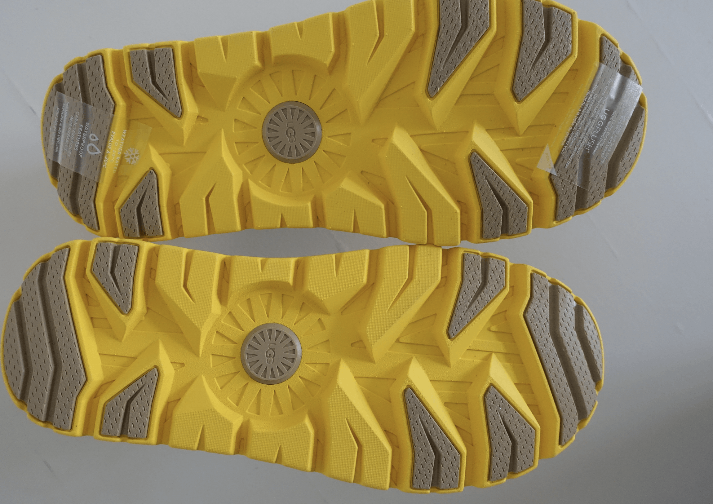 Ugg Ugg - Short Weather Hybrid Size US 10 / EU 43 - 9 Thumbnail