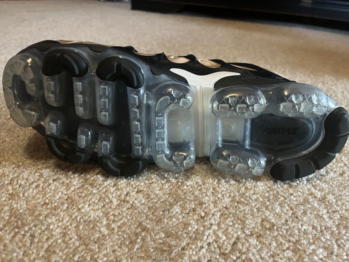 Nike Nike vapormax plus Size US 10 / EU 43 - 5 Thumbnail