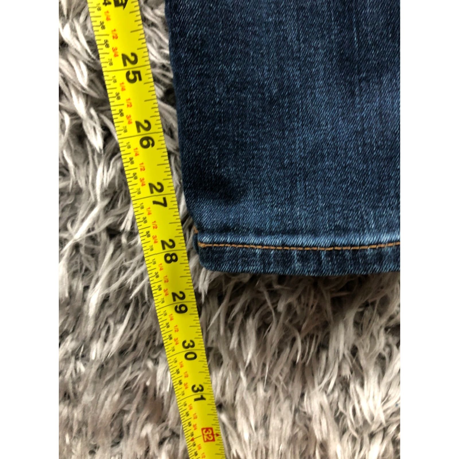 Loft LOFT Jeans Skinny Loft Regular Size 12 Womens Medium Wash Blue 5-Pocket Denim Zip Button Belt Loops Inseam 29 in High Rise Cotton Brand: LOFT Women's Size 34" / US 12 / IT 48 - 3 Thumbnail