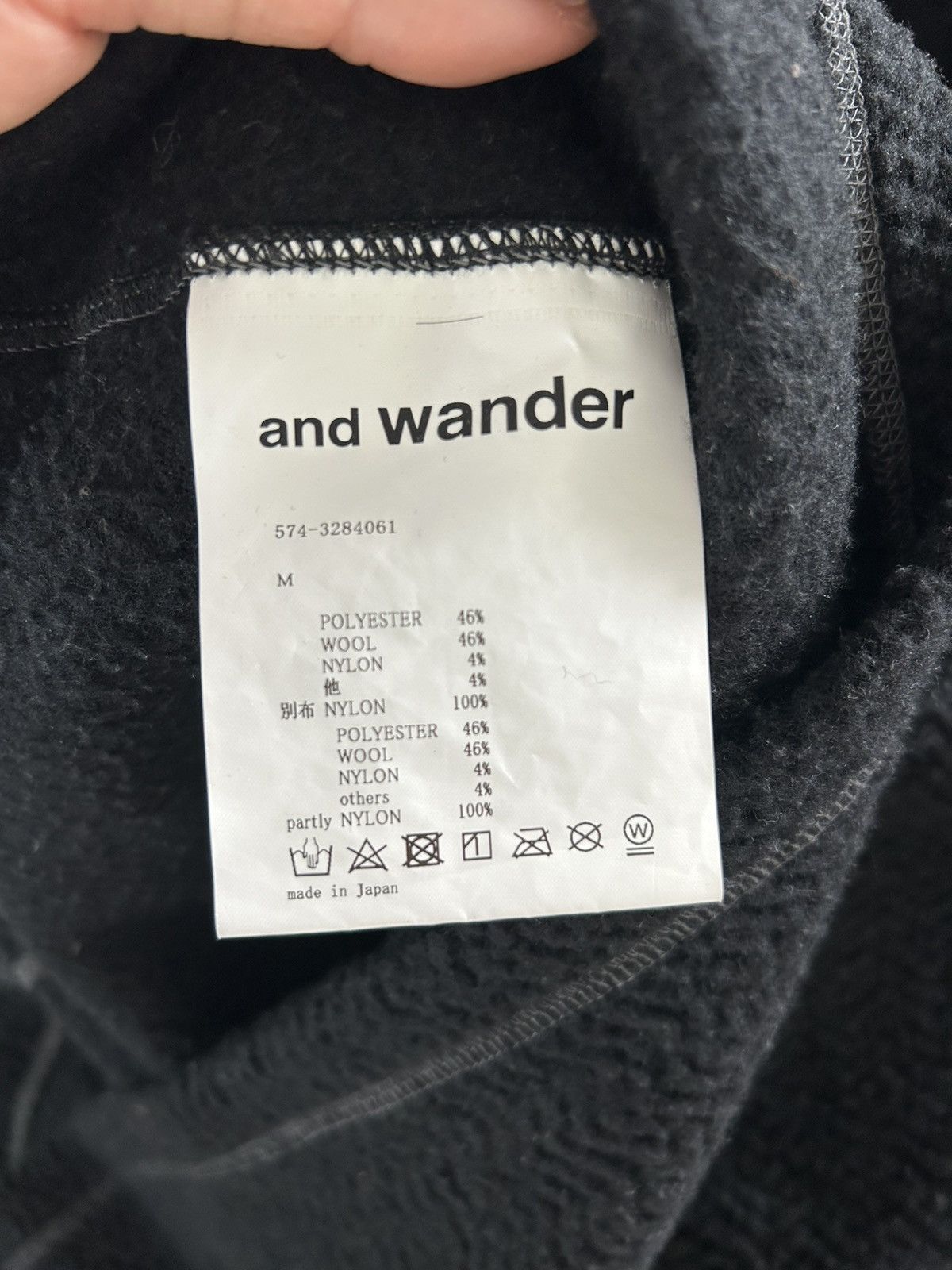 And Wander AND WANDER - REWOOL JACQUARD CREW KNIT SWEATER Size US M / EU 48-50 / 2 - 5 Thumbnail