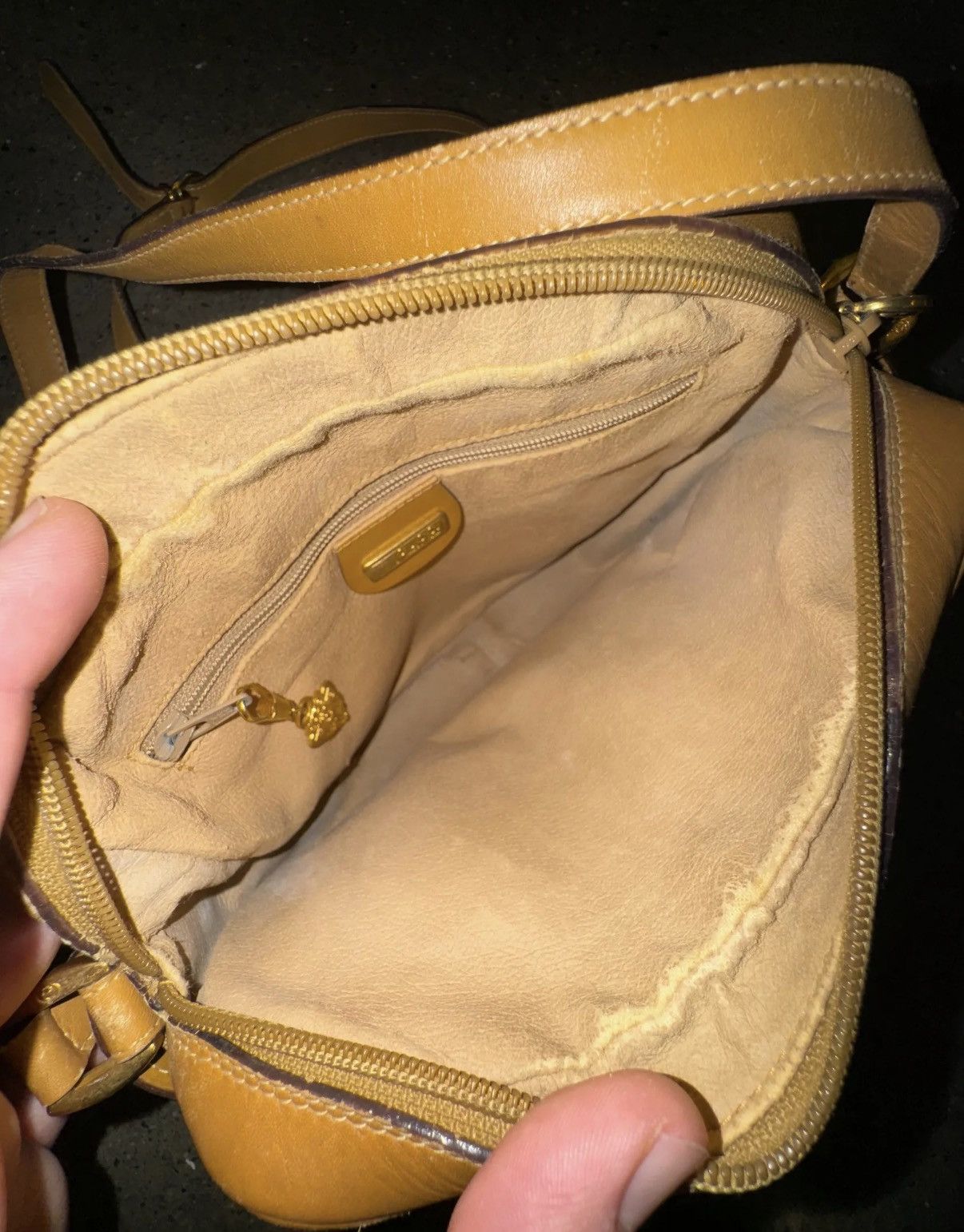 Gucci Gucci Monogram Leather Cross Body Bag Size ONE SIZE - 6 Thumbnail