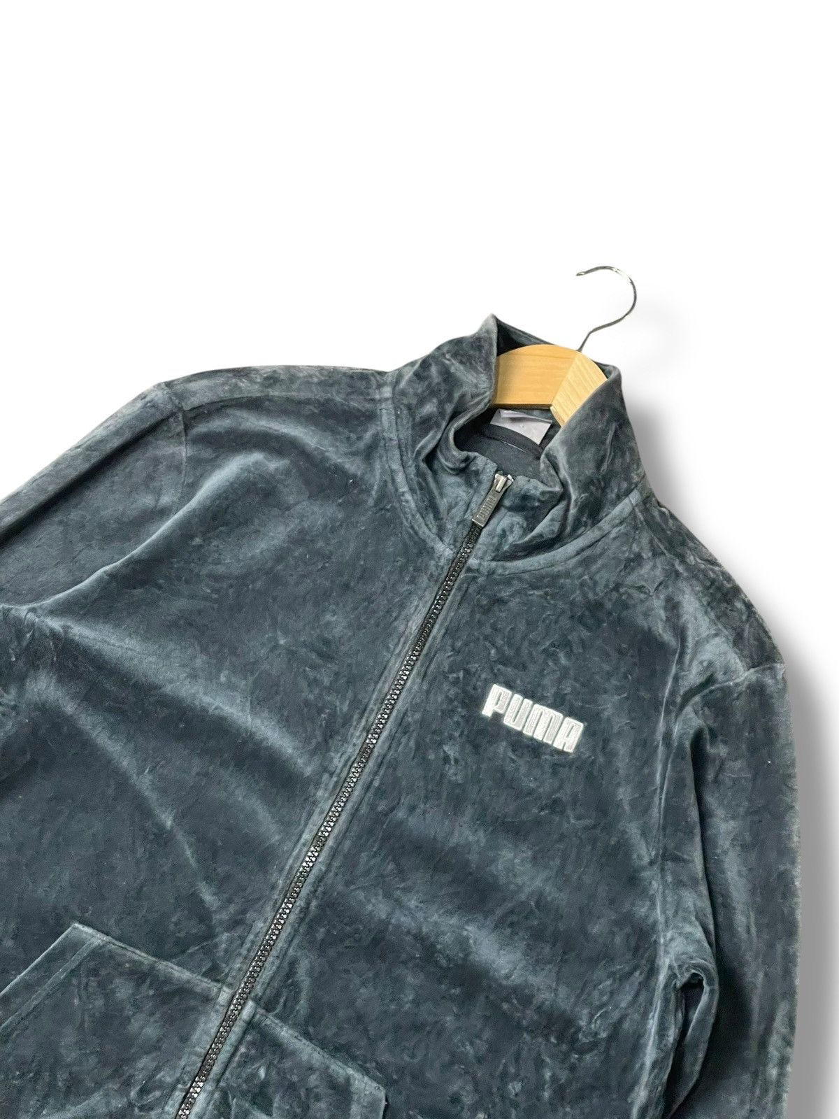 Japanese Brand × Puma × Vintage PUMA Brand Track-top Velvet Jacket (101) Size US S / EU 44-46 / 1 - 2 Thumbnail