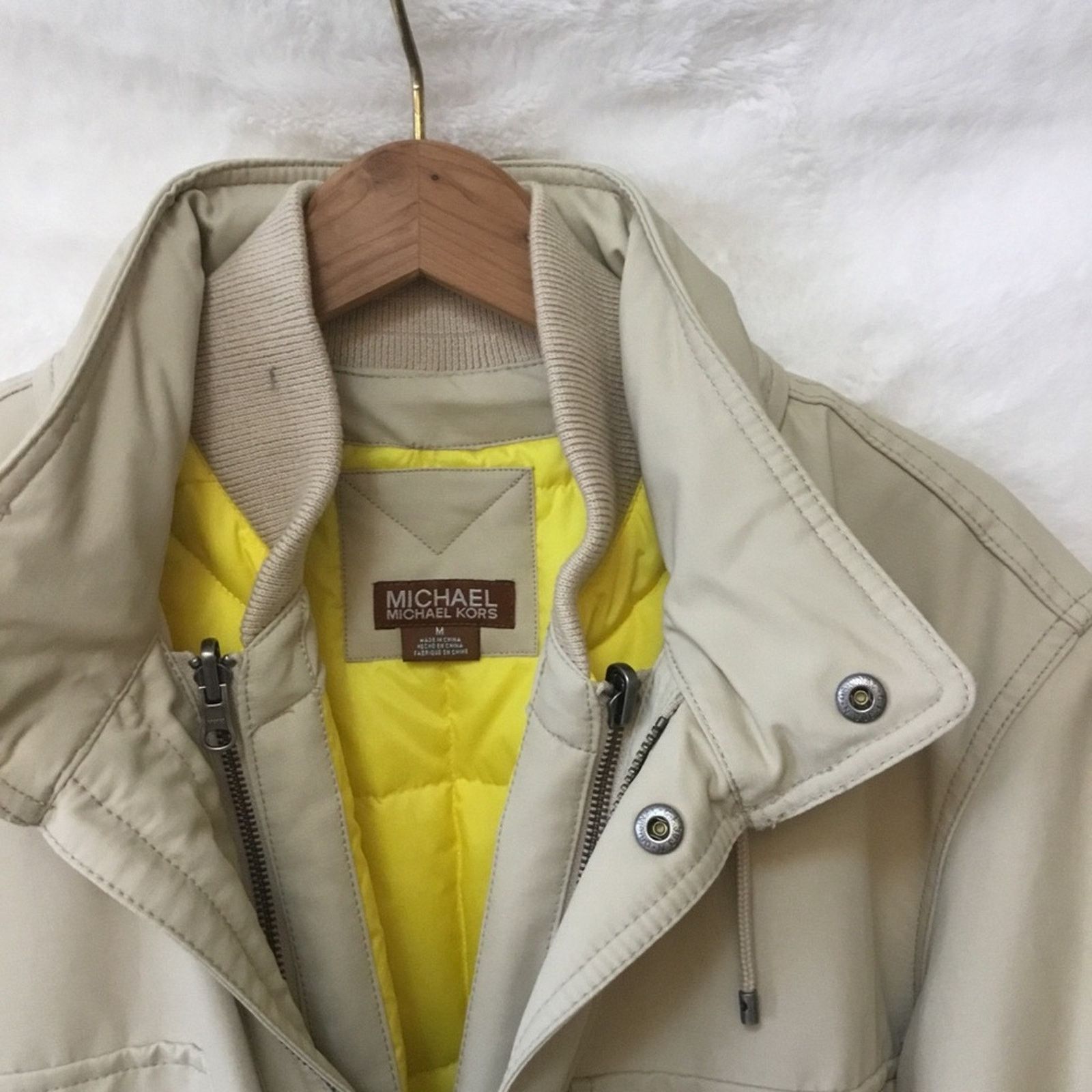 Michael Kors Michael Kors Beige 3-in-1 Jacket with Removable Vest Size US M / EU 48-50 / 2 - 5 Thumbnail