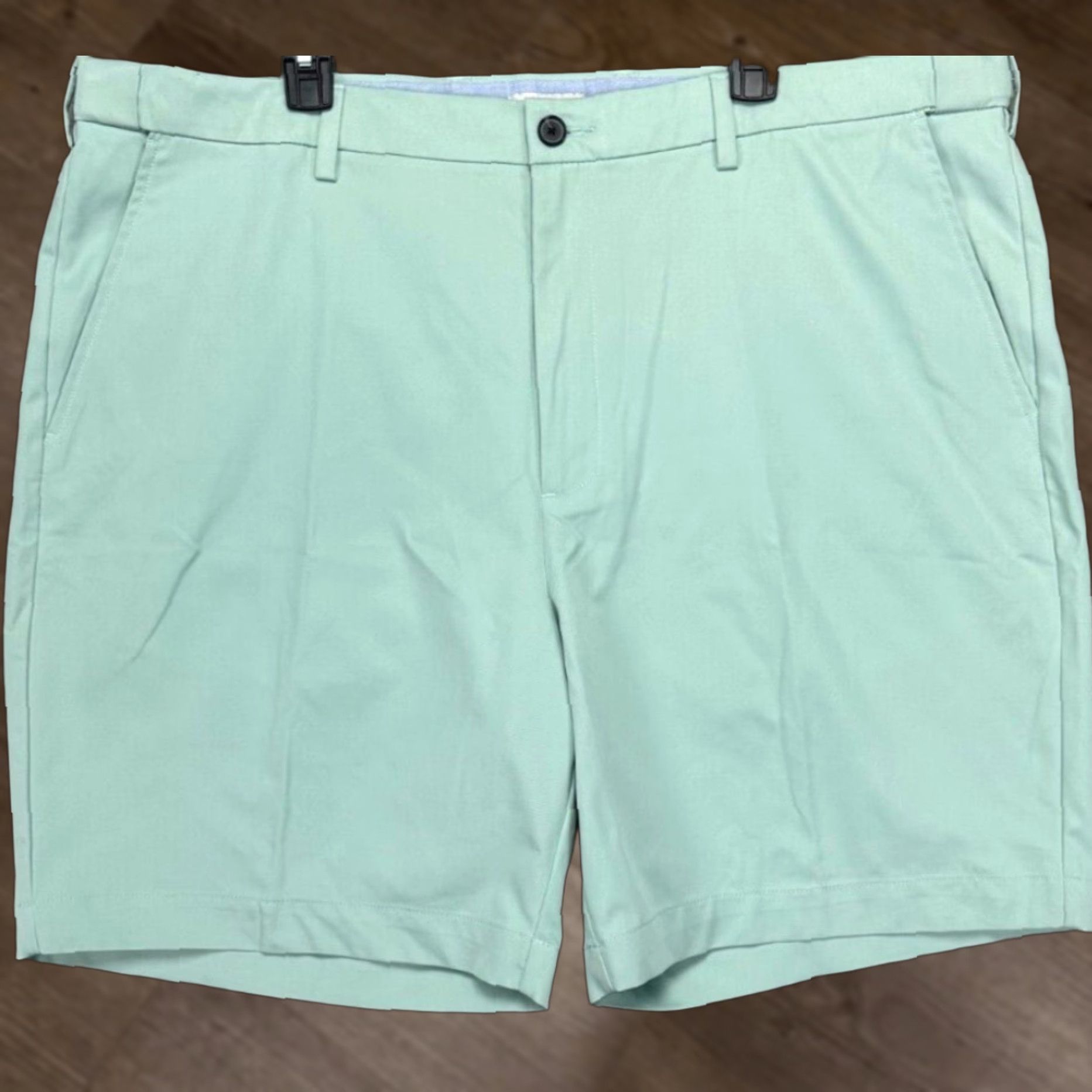 Croft & Barrow Croft & Barrow Shorts Mens 44X8.5 Green Quick Dry Performance Chino Flat Front New Size US 44 / EU 60 - 1 Thumbnail