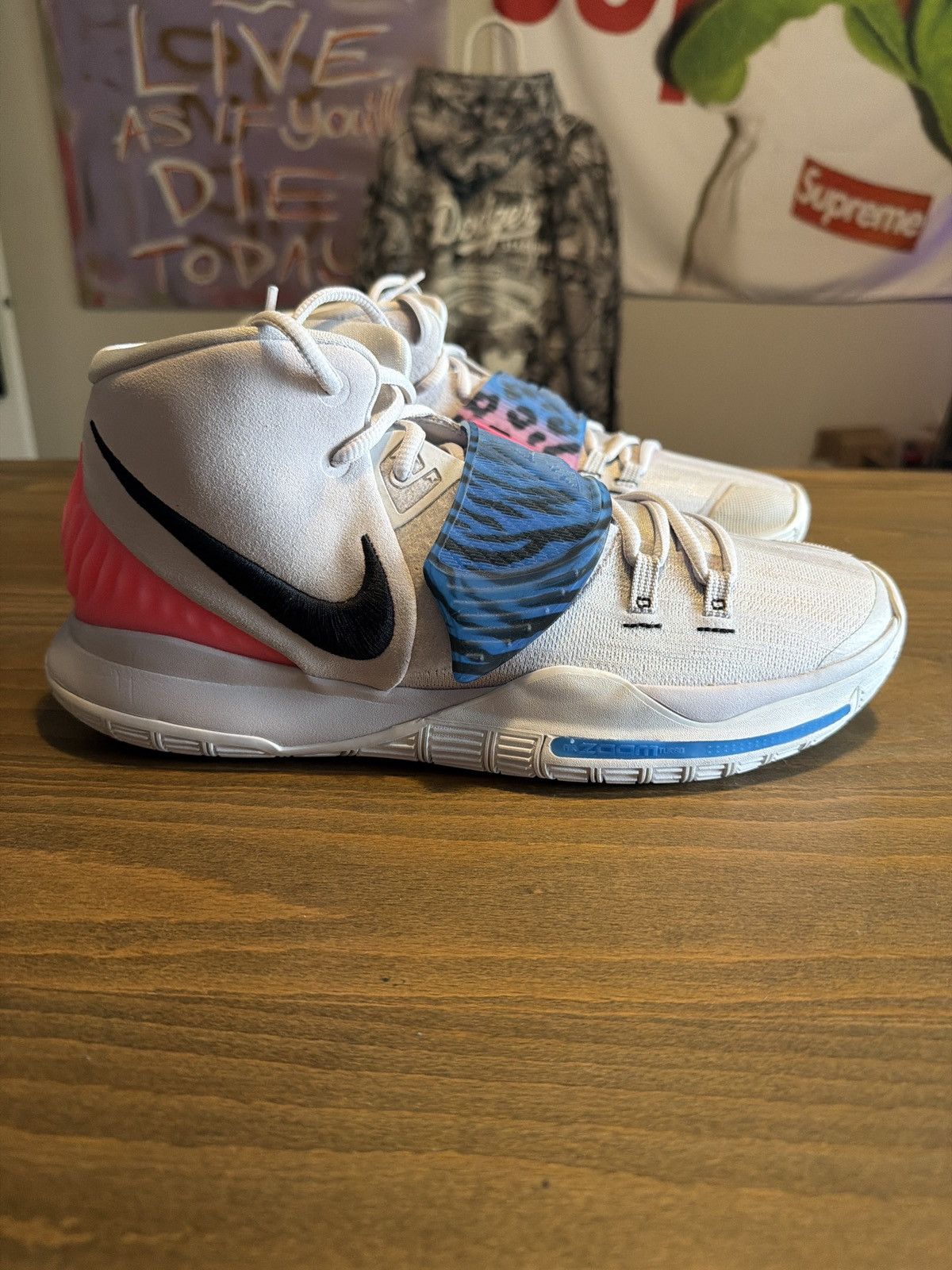 Nike Nike Kyrie 6 Size US 10.5 / EU 43-44 - 2 Thumbnail