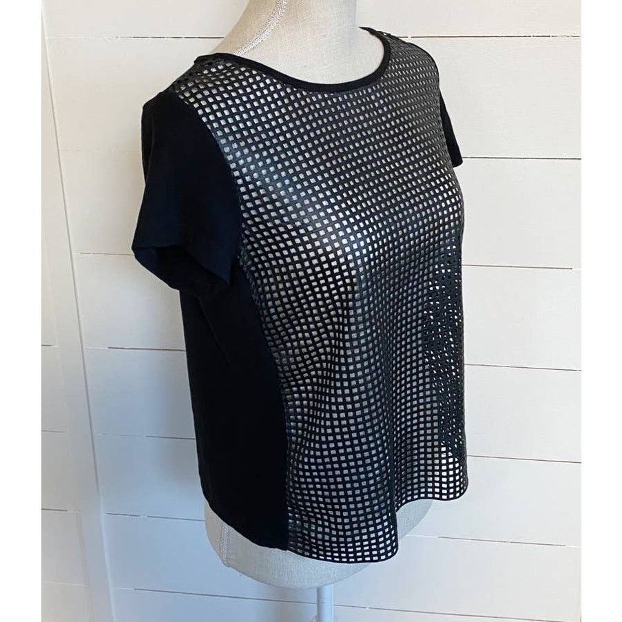 Nordstrom Trouve black perforated short sleeved top Size M / US 6-8 / IT 42-44 - 4 Thumbnail