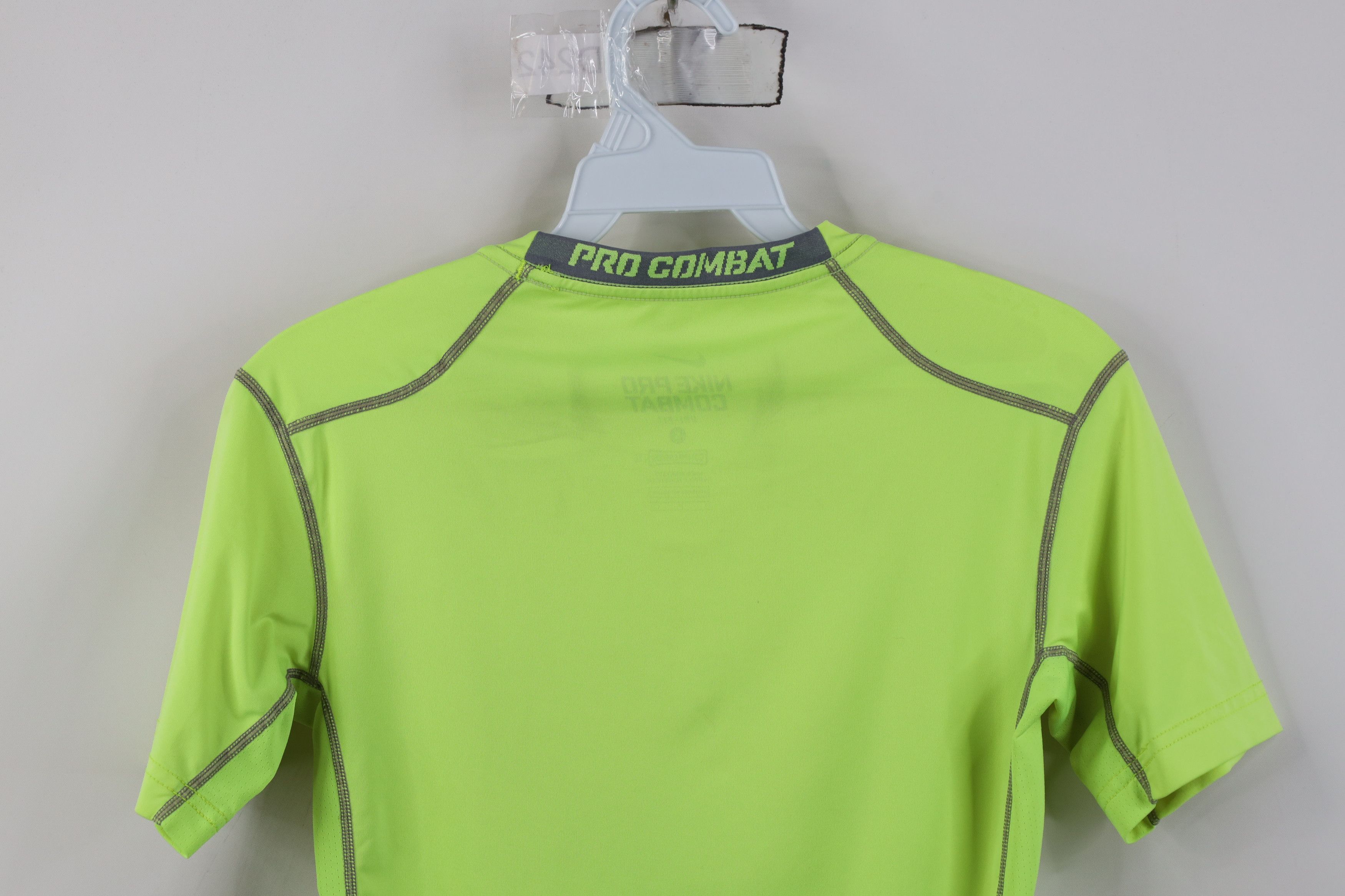 Nike Nike Pro Combat Training Short Sleeve T-Shirt Volt Yellow Size US S / EU 44-46 / 1 - 14 Thumbnail