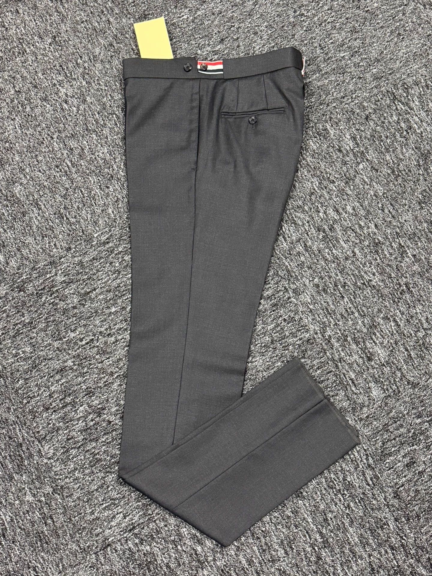 Thom Browne Thom Browne Men's Classic Slim Charcoal Wool Trousers Size US 29 - 3 Thumbnail