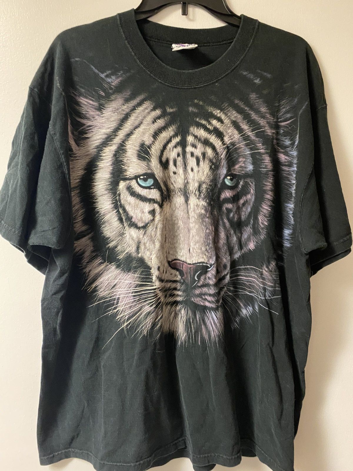 Liquid Blue × Vintage Liquid Blue X Vintage White Tiger Black T-shirt Size US XL / EU 56 / 4 - 1 Thumbnail