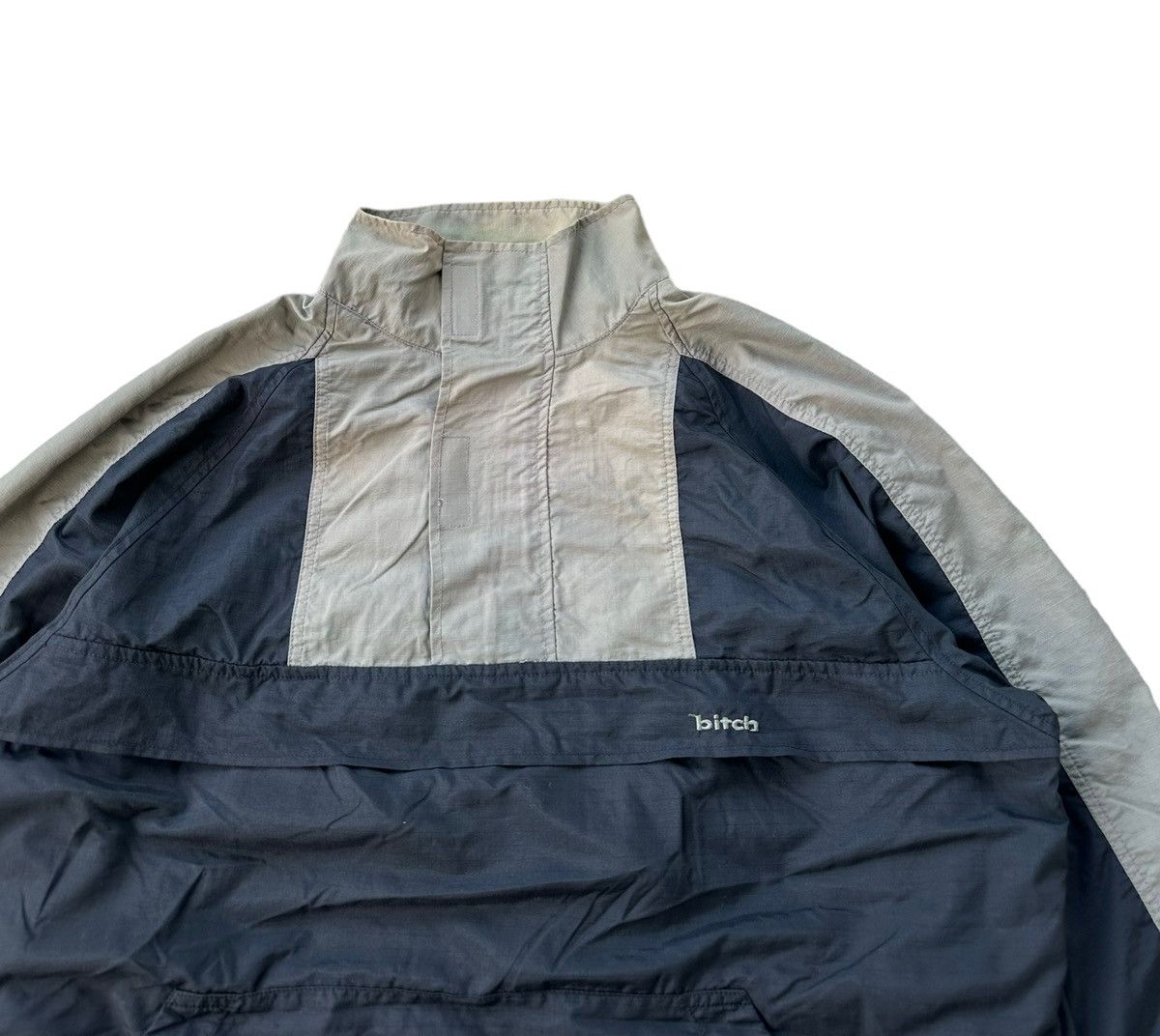 Vintage Bitch skateboard windbreaker Size US L / EU 52-54 / 3 - 3 Thumbnail
