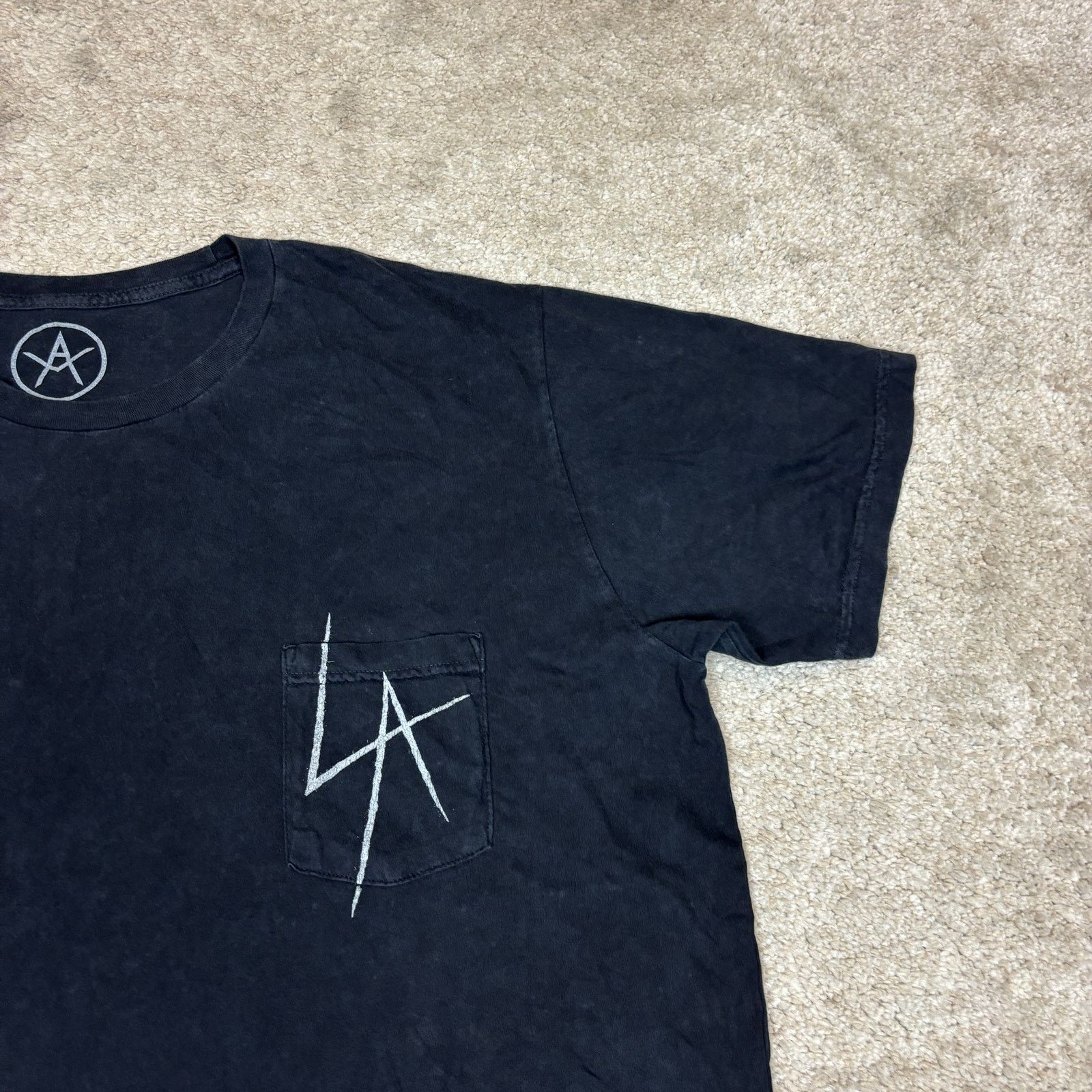 Local Authority Local Authority LA Slash Pocket Tee Shirt FUFC Men's 2XL Size US XXL / EU 58 / 5 - 2 Thumbnail