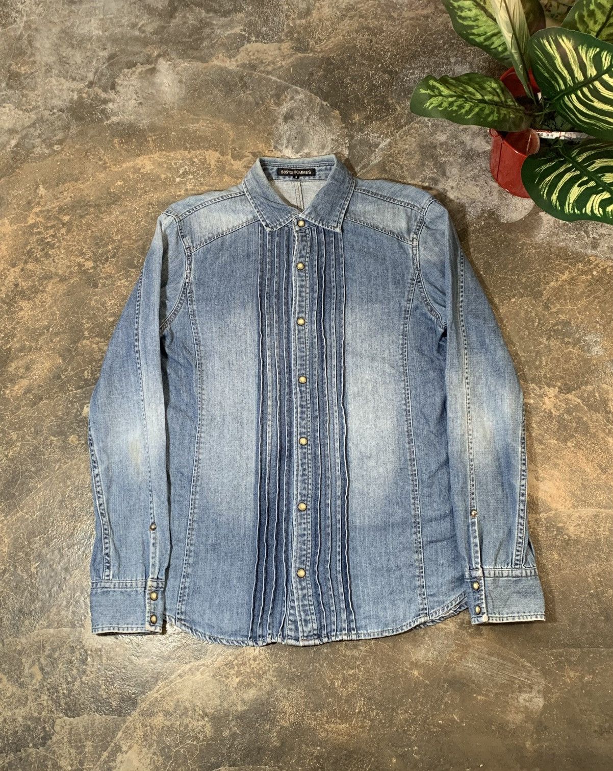 5351 POUR LES HOMMES 5351 pour les hommes western denim pintuck shirt Size US L / EU 52-54 / 3 - 1 Thumbnail