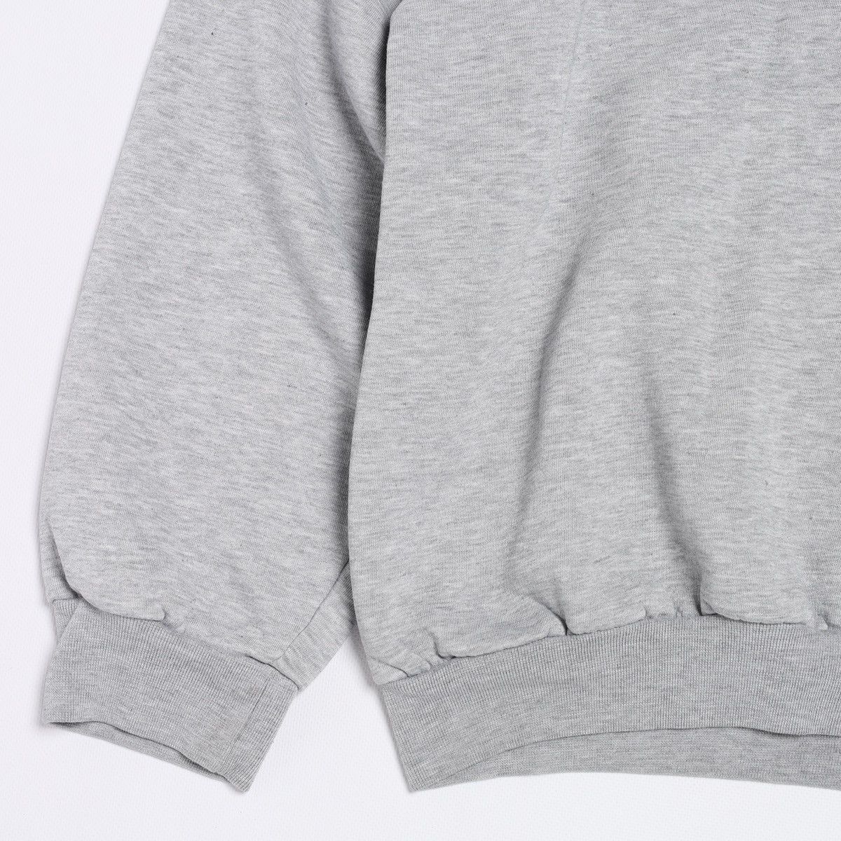 Timberland Vintage Timberland Center Logo Sweatshirt Grey Size US XL / EU 56 / 4 - 4 Thumbnail