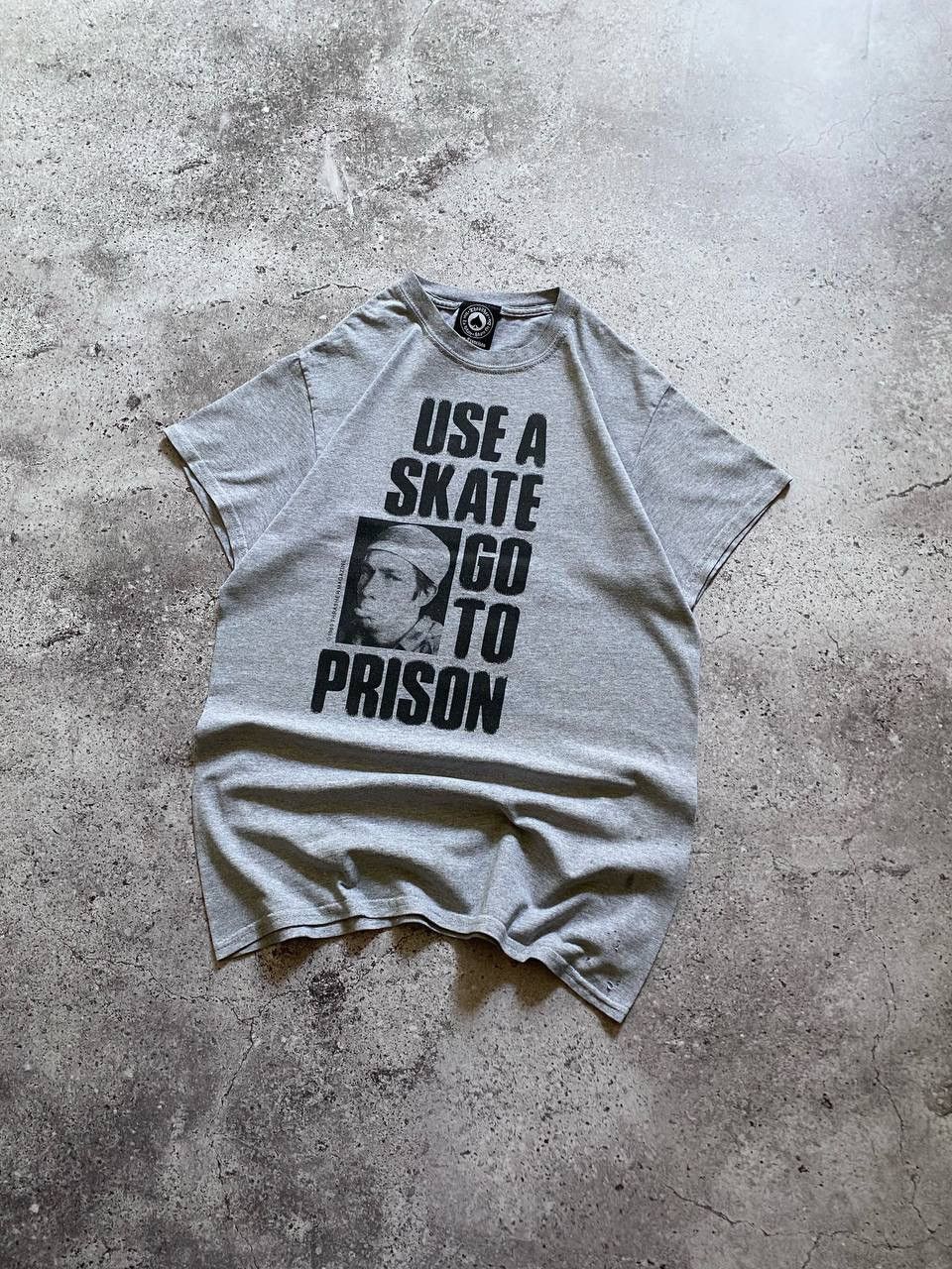 Thrasher × Vintage VINTAGE THRASHER GONZALES “USE A SKATE GO TO PRISON” T SHIRT Size US S / EU 44-46 / 1 - 1 Thumbnail