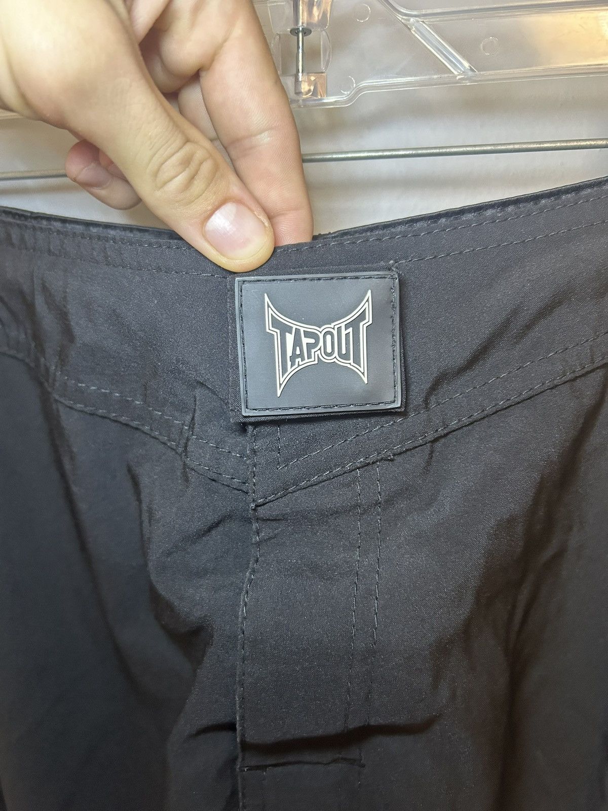 Tapout Vintage Tapout baggy active/swimwear shorts Size US 38 / EU 54 - 5 Thumbnail