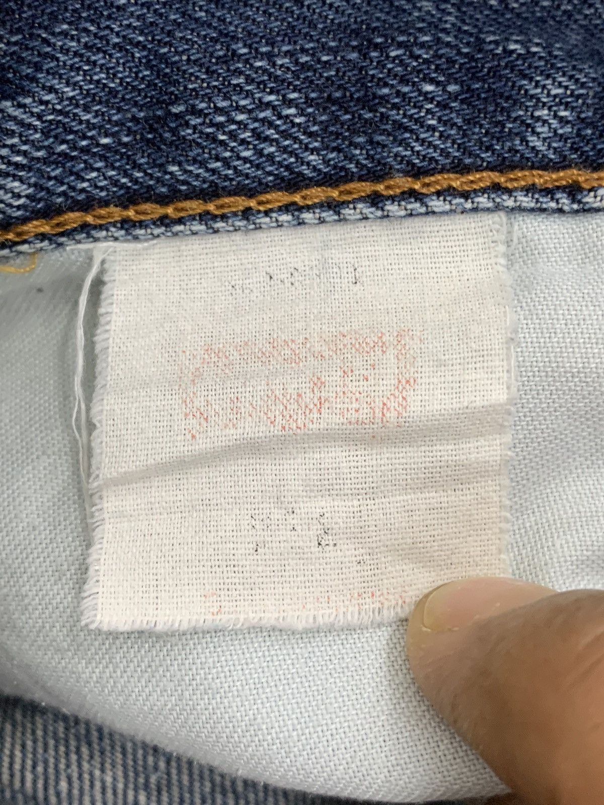Levis 502 Distressed Denim Pants (AE11)