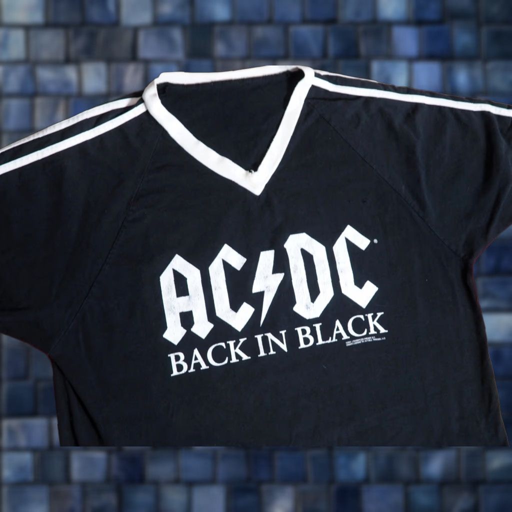 Vintage VTG AC/DC Back Black Rock Band V Neck Ringer Tee T-Shirt Mens XL Shirt Size US XL / EU 56 / 4 - 1 Thumbnail