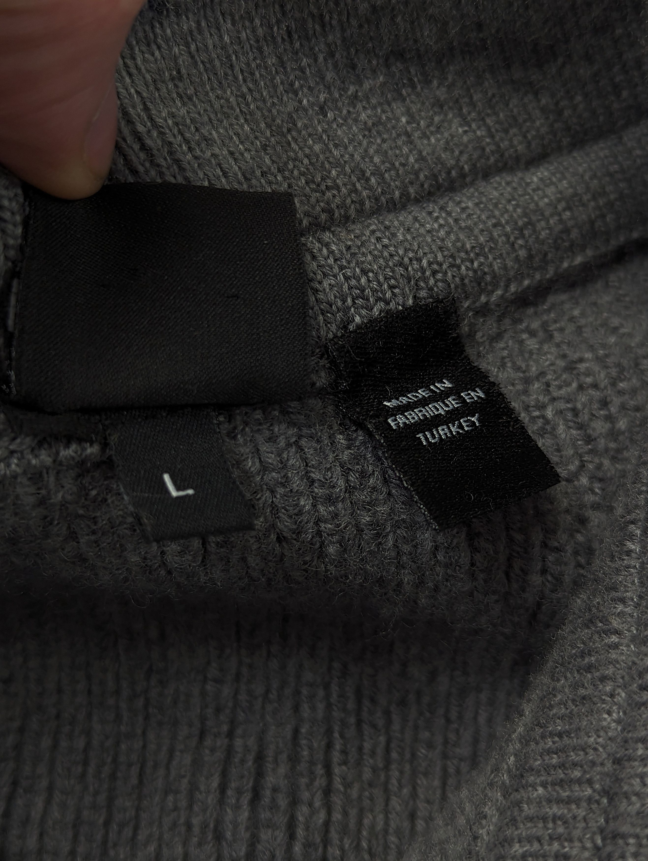 Hugo × Hugo Boss × Vintage Hugo Boss Vintage Wool Turtleneck sweater Size US M / EU 48-50 / 2 - 12 Thumbnail