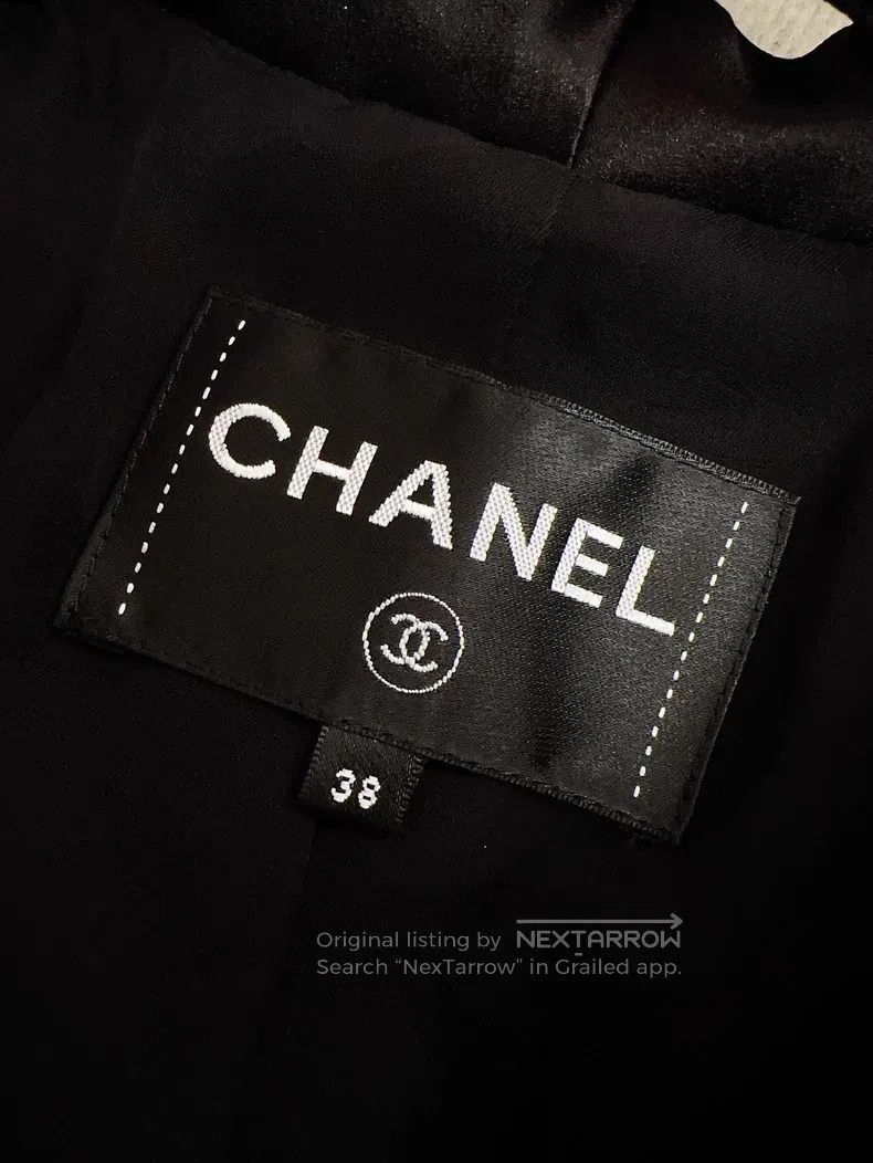 Chanel Chanel 19A Egyptian series black and gold jacket Size XS / US 0-2 / IT 36-38 - 6 Thumbnail