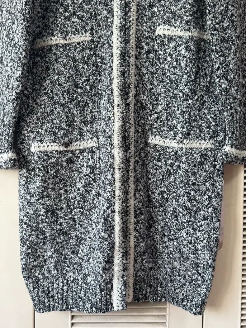 Chanel Chanel Black and white colour-block knitted cardigan coat Size XS / US 0-2 / IT 36-38 - 5 Thumbnail