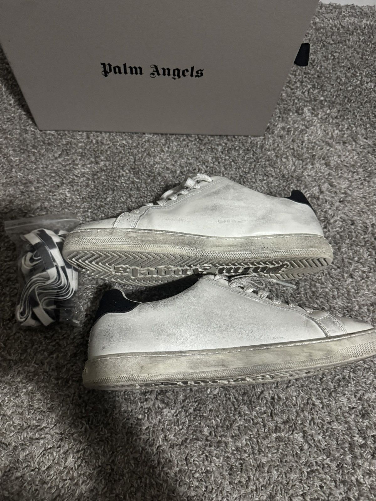 Palm Angels Palm Angels Distressed Flame Low Top Size US 7.5 / EU 40-41 - 8 Thumbnail
