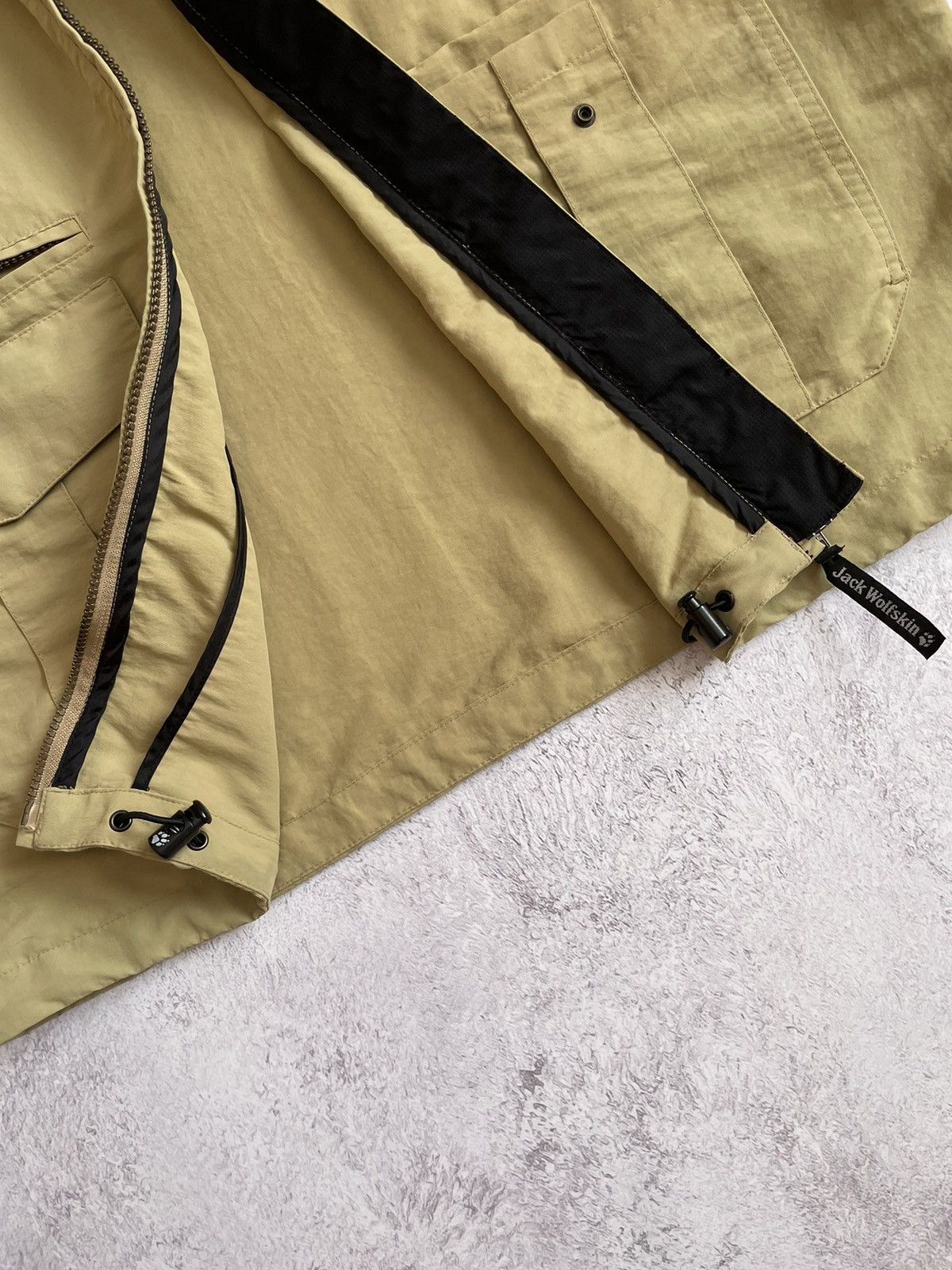 Jack Wolfskin Jack Wolfskin Travel Outdoor Light Jacket Size L Size US L / EU 52-54 / 3 - 9 Thumbnail