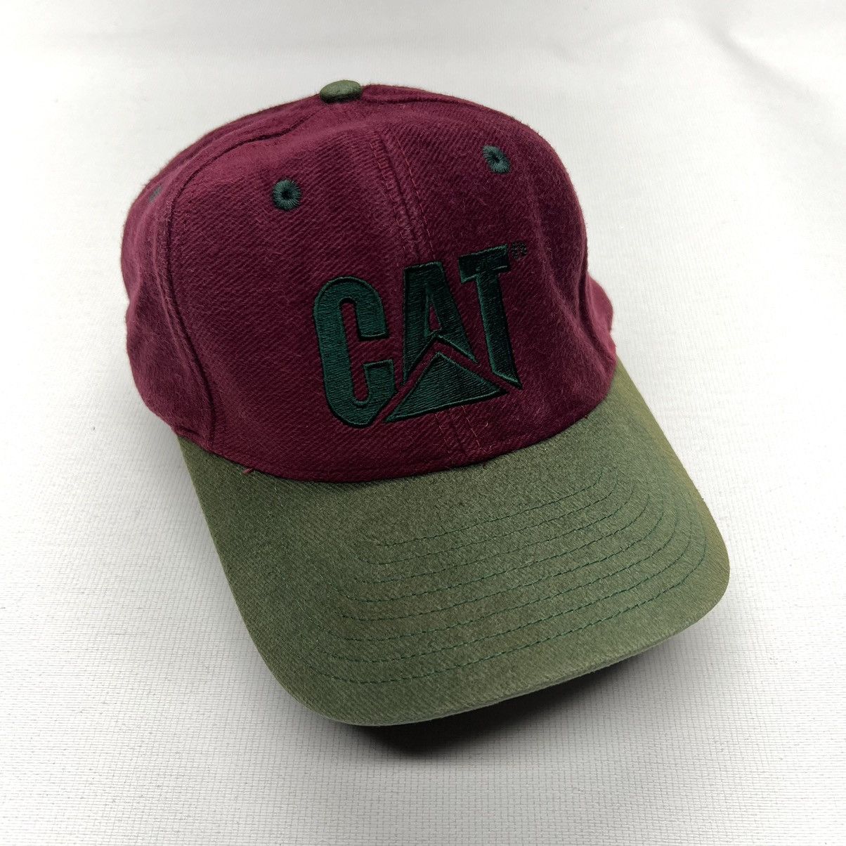 Caterpillar × Vintage Cat Caterpillar Hat Cap Red Green Snap Back Embroidered Size ONE SIZE - 1 Thumbnail