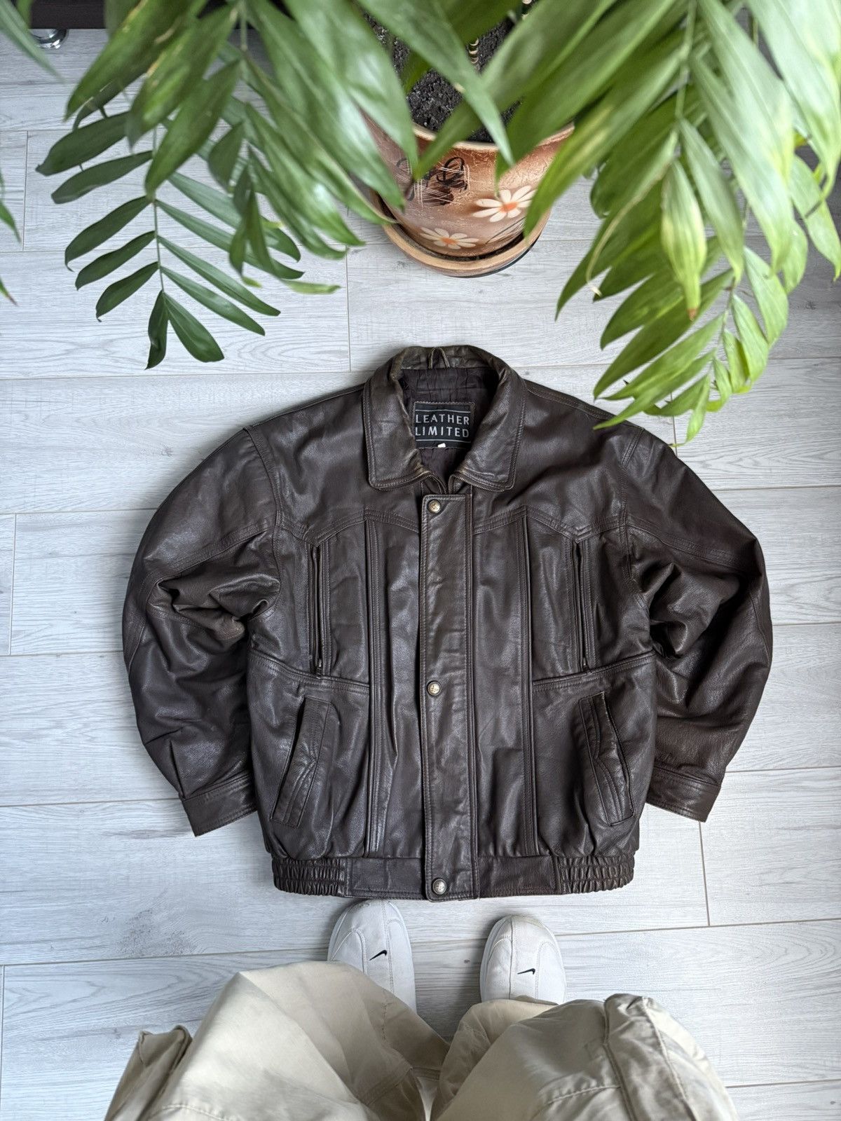 Genuine Leather Vintage Leather Bomber military flight jacket 90’s Size US M / EU 48-50 / 2 - 1 Thumbnail