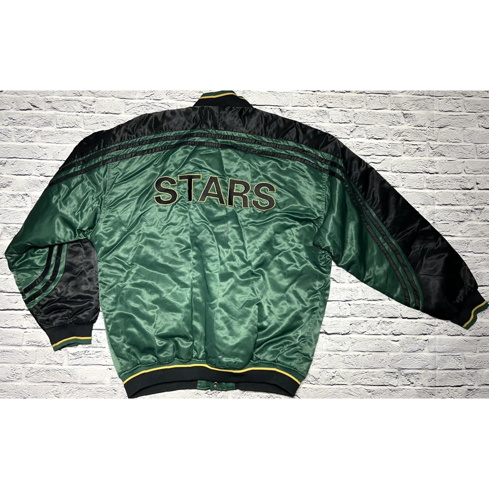 Puma VINTAGE Puma Dallas Stars Satin Snap Down Jacket NHL Large Green Men Jacket Snap Size US L / EU 52-54 / 3 - 2 Thumbnail