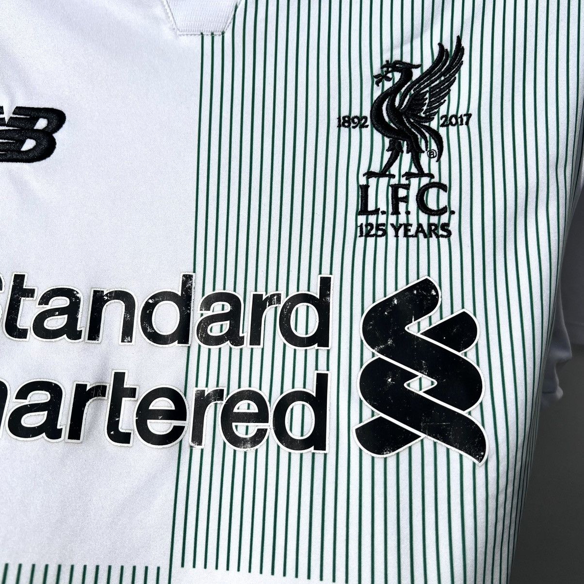 New Balance New balance FC Liverpool 2017 2018 soccer football jersey Size US M / EU 48-50 / 2 - 4 Thumbnail