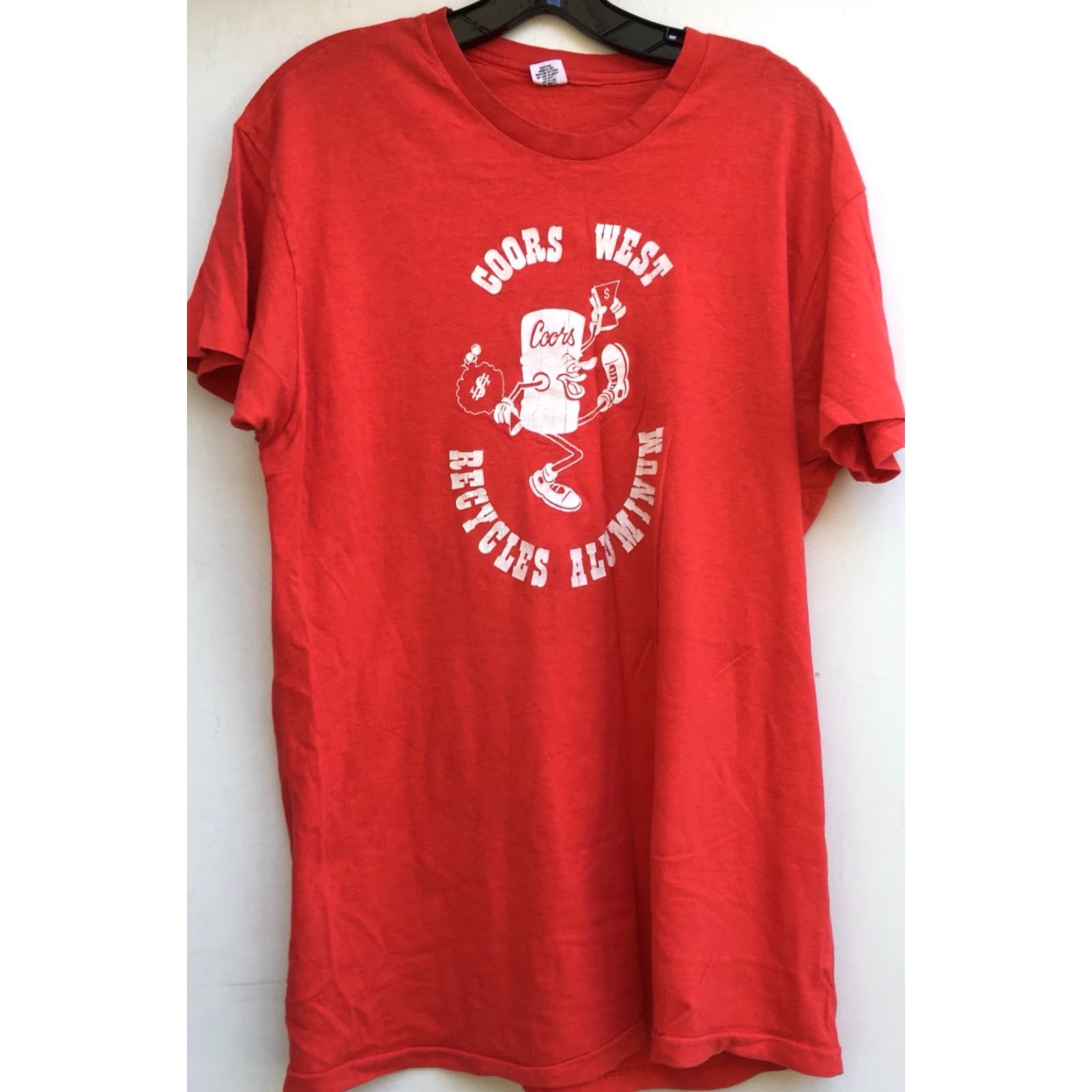 Hanes VINTAGE Hanes XL 46-48 Red 100% Cotton T-Shirt Graphic Tee Men 70s 1970s USA United States Short Sleeve Size US XL / EU 56 / 4 - 3 Thumbnail
